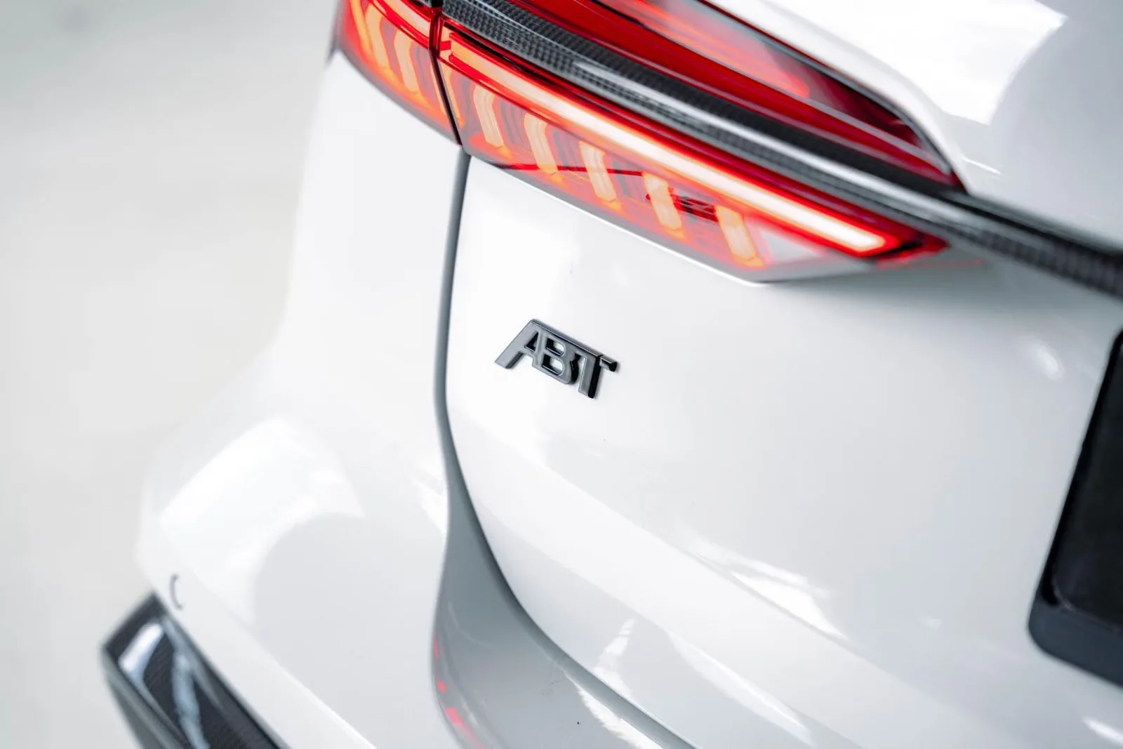 2024 Audi RS6 Avant performance ABT RS6 Legacy Edition 1000, 6/30