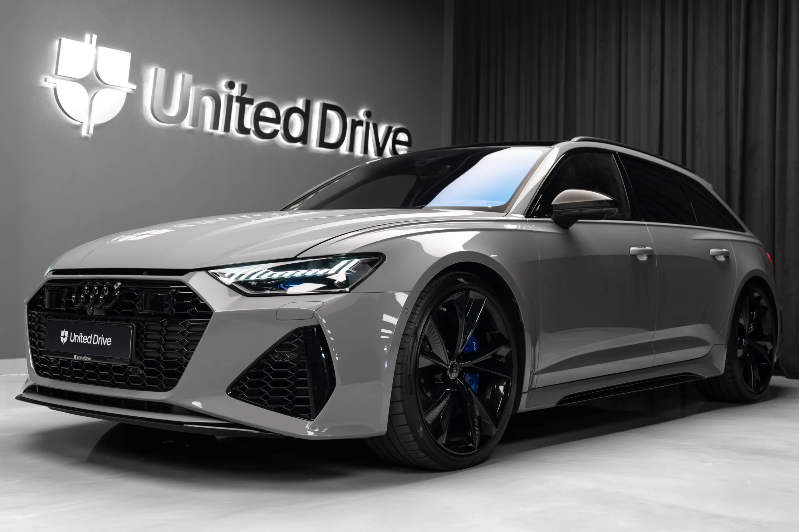 2024 Audi RS6 Avant angeboten von einem Fachhändler in Voluntari, Rumänien, Hauptfoto