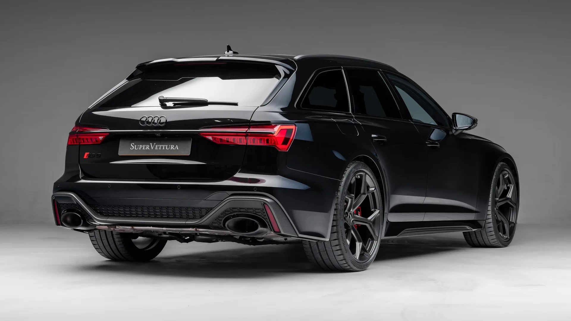 Audi RS6 Avant performance Carbon Black de 2024, 5/26