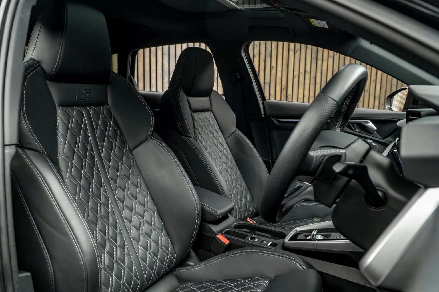 2024 Audi S3 Sportback Vorsprung, 2/30