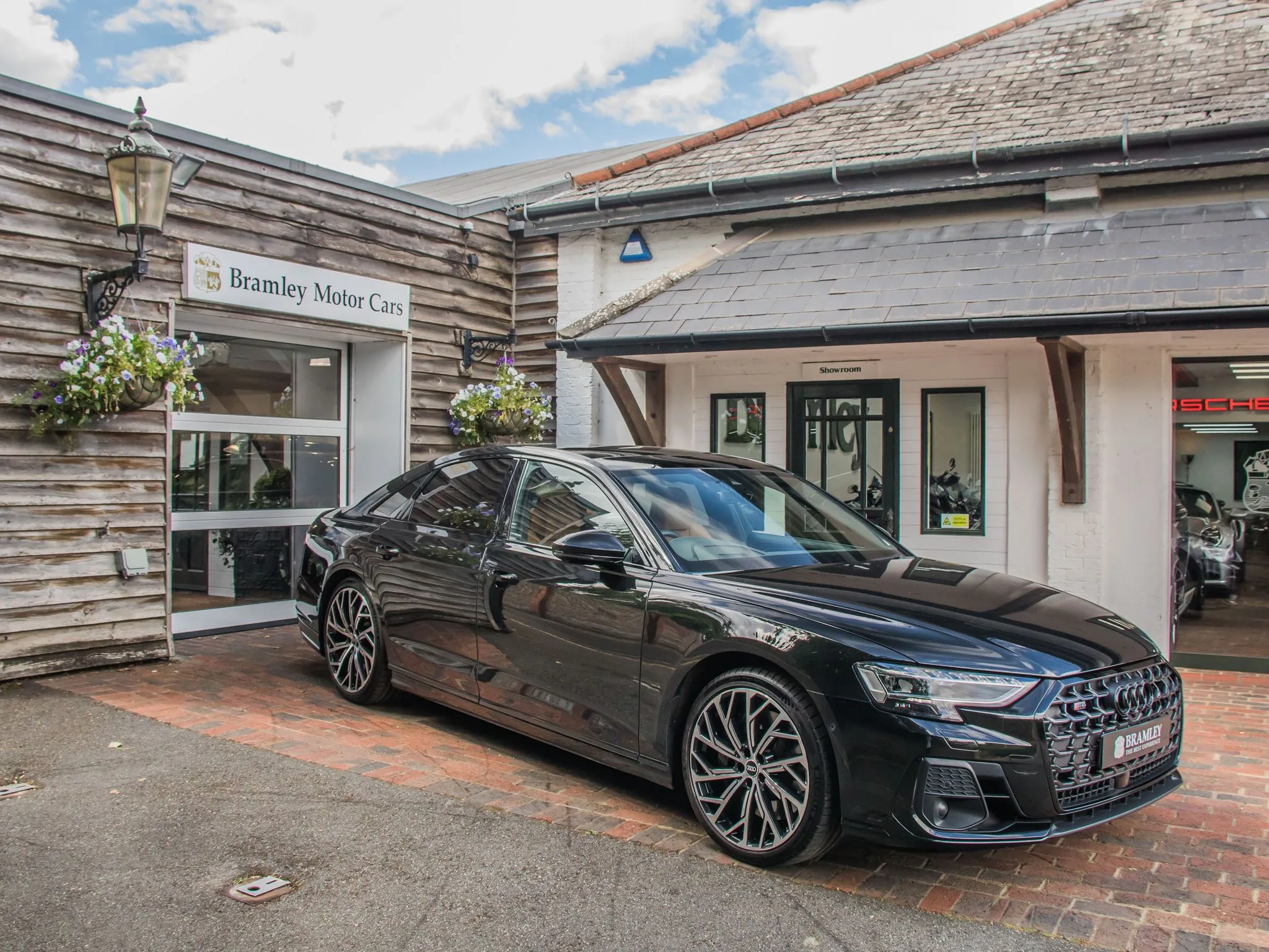 2024 Audi S8 Black Edition, 2/23