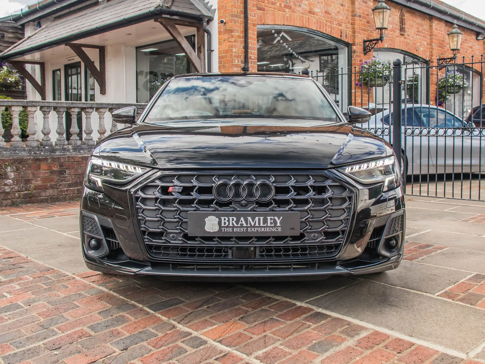 2024 Audi S8 Black Edition, 6/23