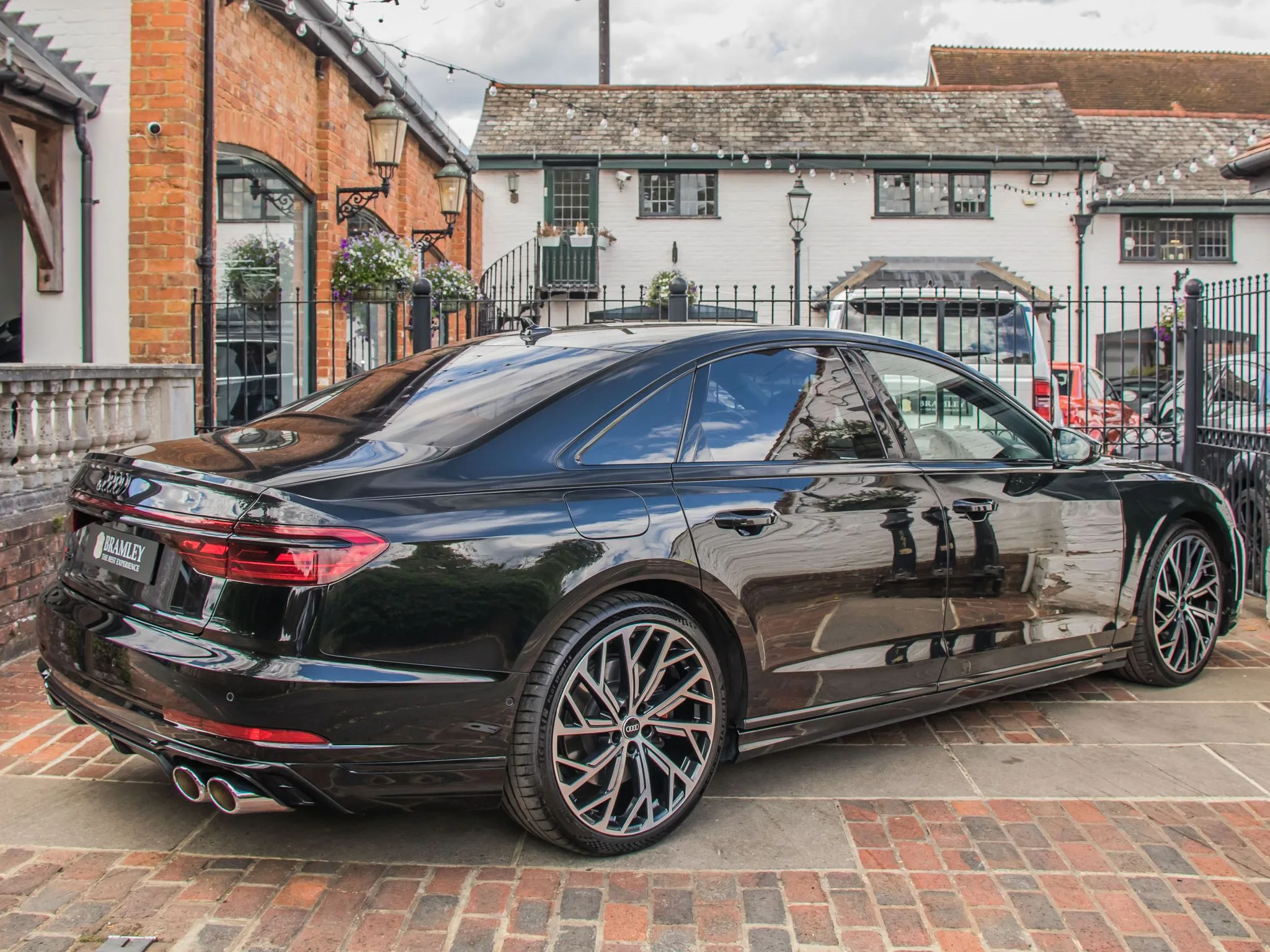 2024 Audi S8 Black Edition, 10/23