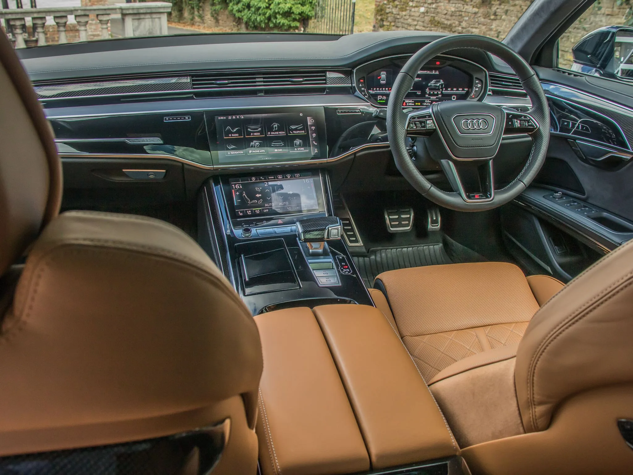 2024 Audi S8 Black Edition, 19/23