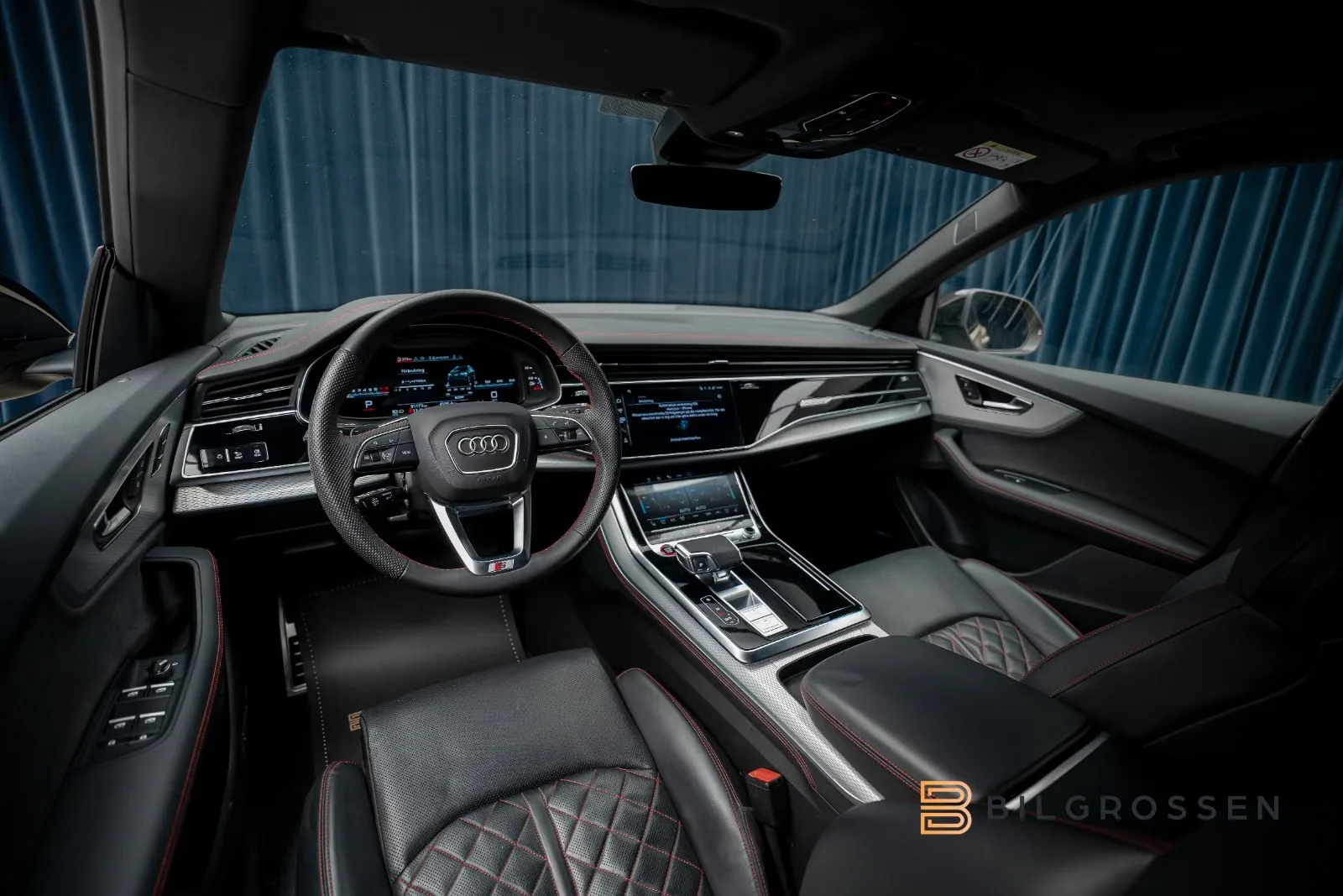 2024 Audi SQ8, 15/25