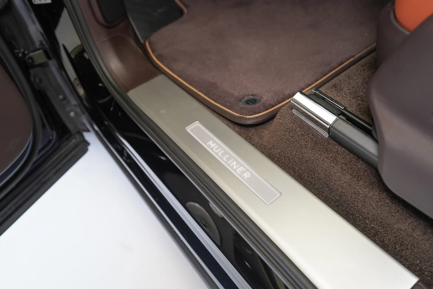 2024 Bentley Bentayga EWB Mulliner, 3/20