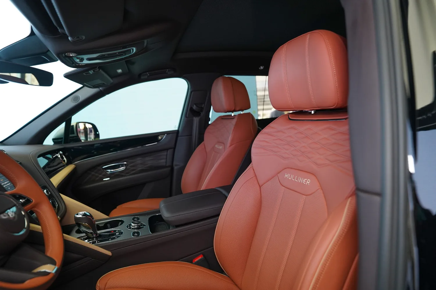 2024 Bentley Bentayga EWB Mulliner, 6/20