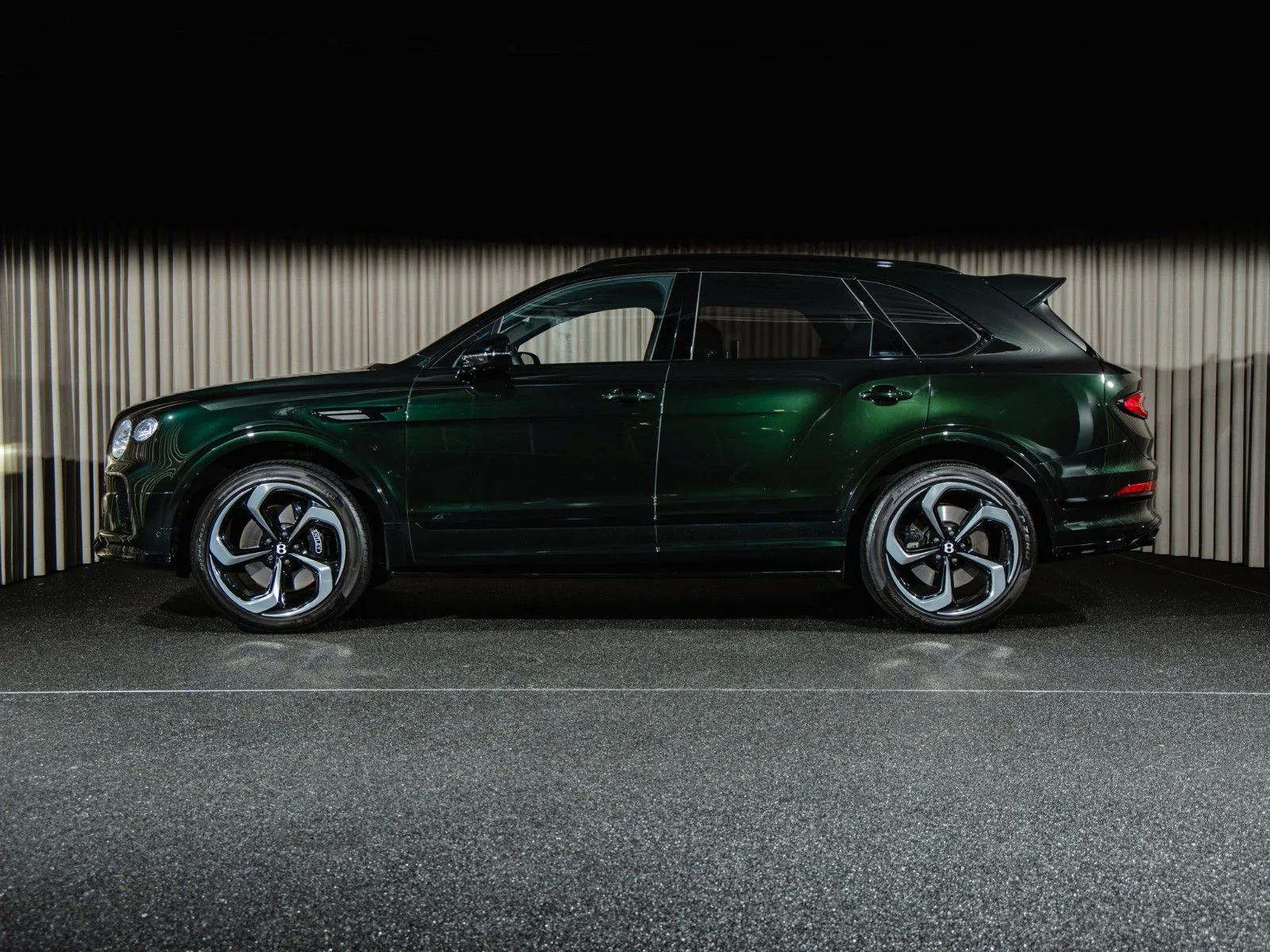 2024 Bentley Bentayga S, 2/24