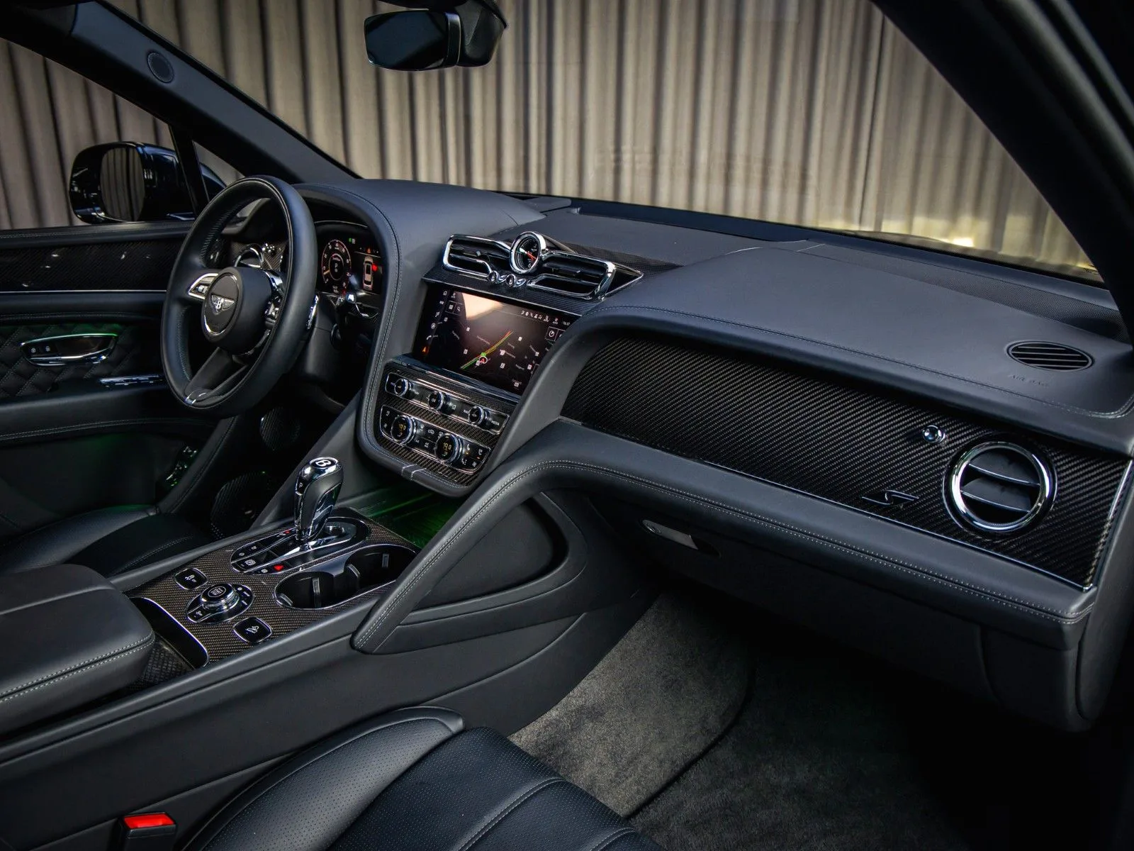 2024 Bentley Bentayga S, 19/24