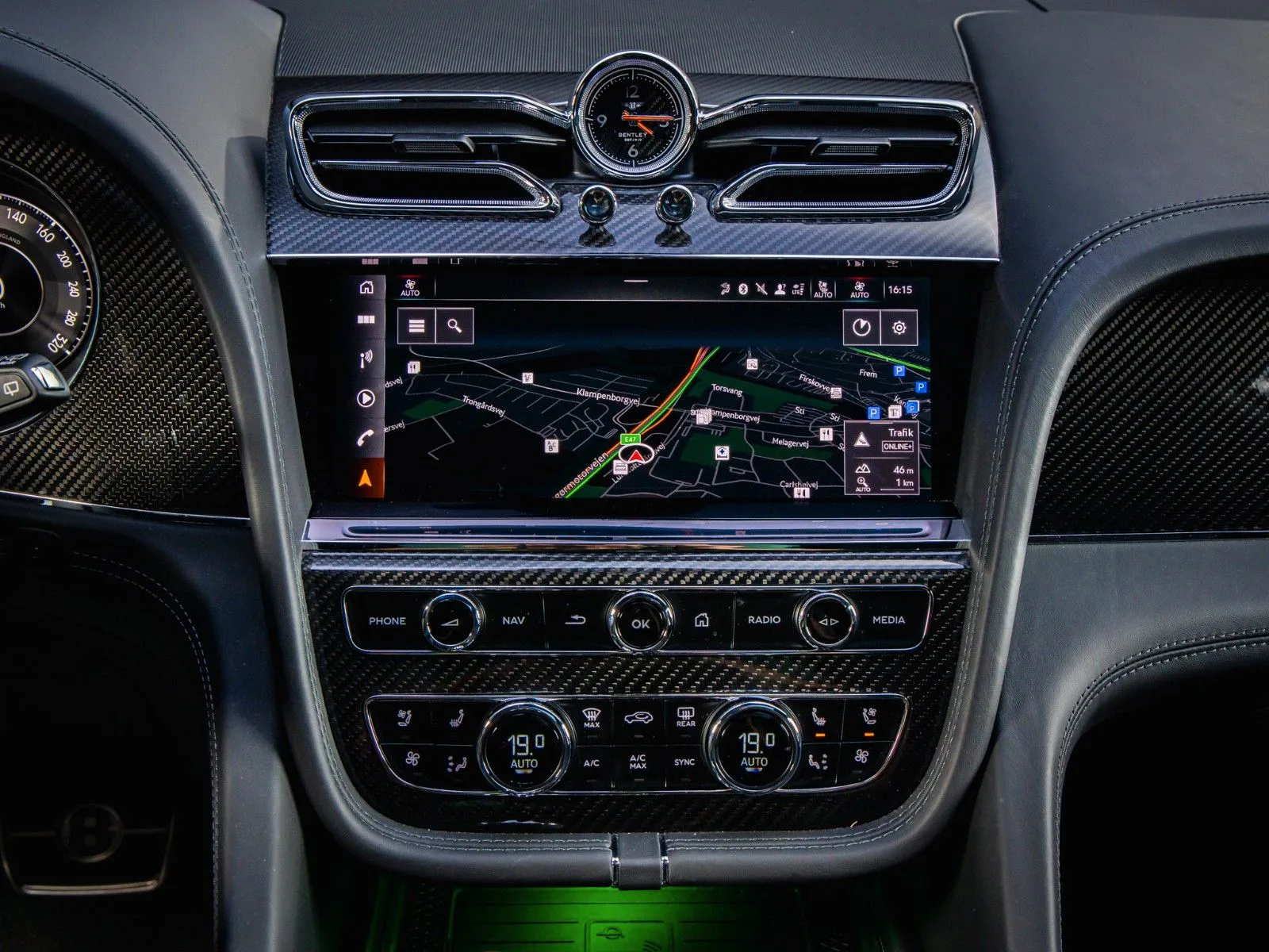2024 Bentley Bentayga S, 21/24