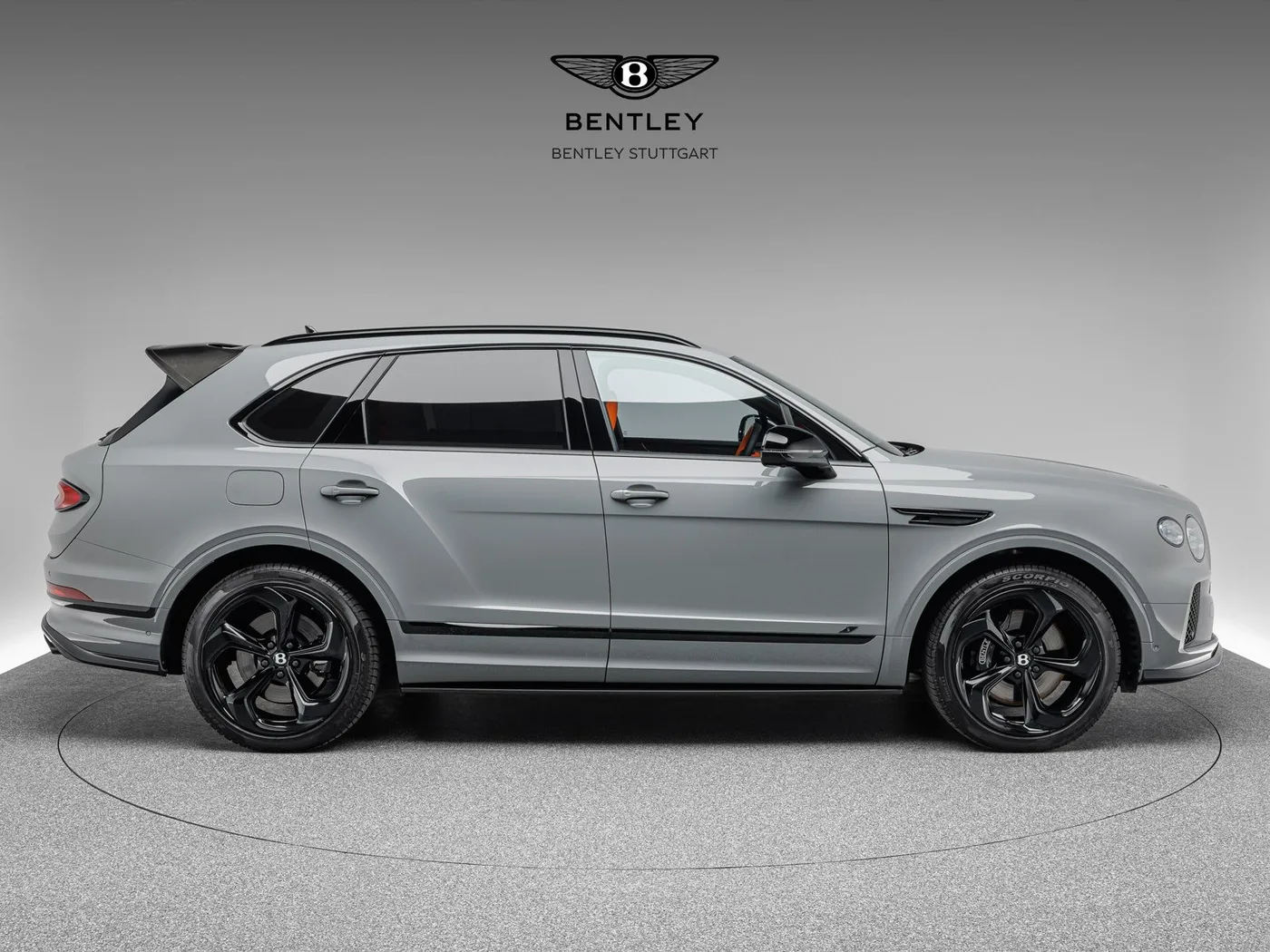 2024 Bentley Bentayga S proposée par un concessionnaire spécialisé à Böblingen, Allemagne, photo 2 sur 15