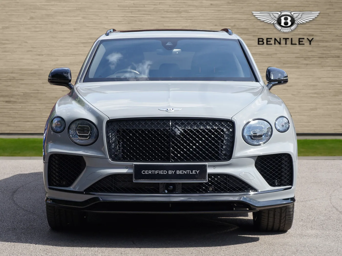 2024 Bentley Bentayga S proposée par un groupe de concessions agréées à Ripley, Royaume-Uni, photo 9 sur 25