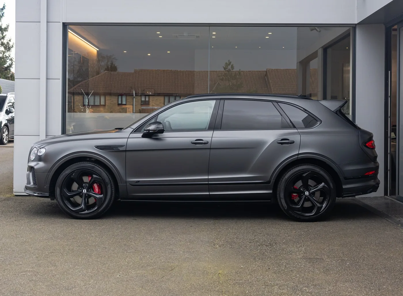 2024 Bentley Bentayga S V8 proposée par un concessionnaire spécialisé à Banstead, Royaume-Uni, photo 3 sur 15