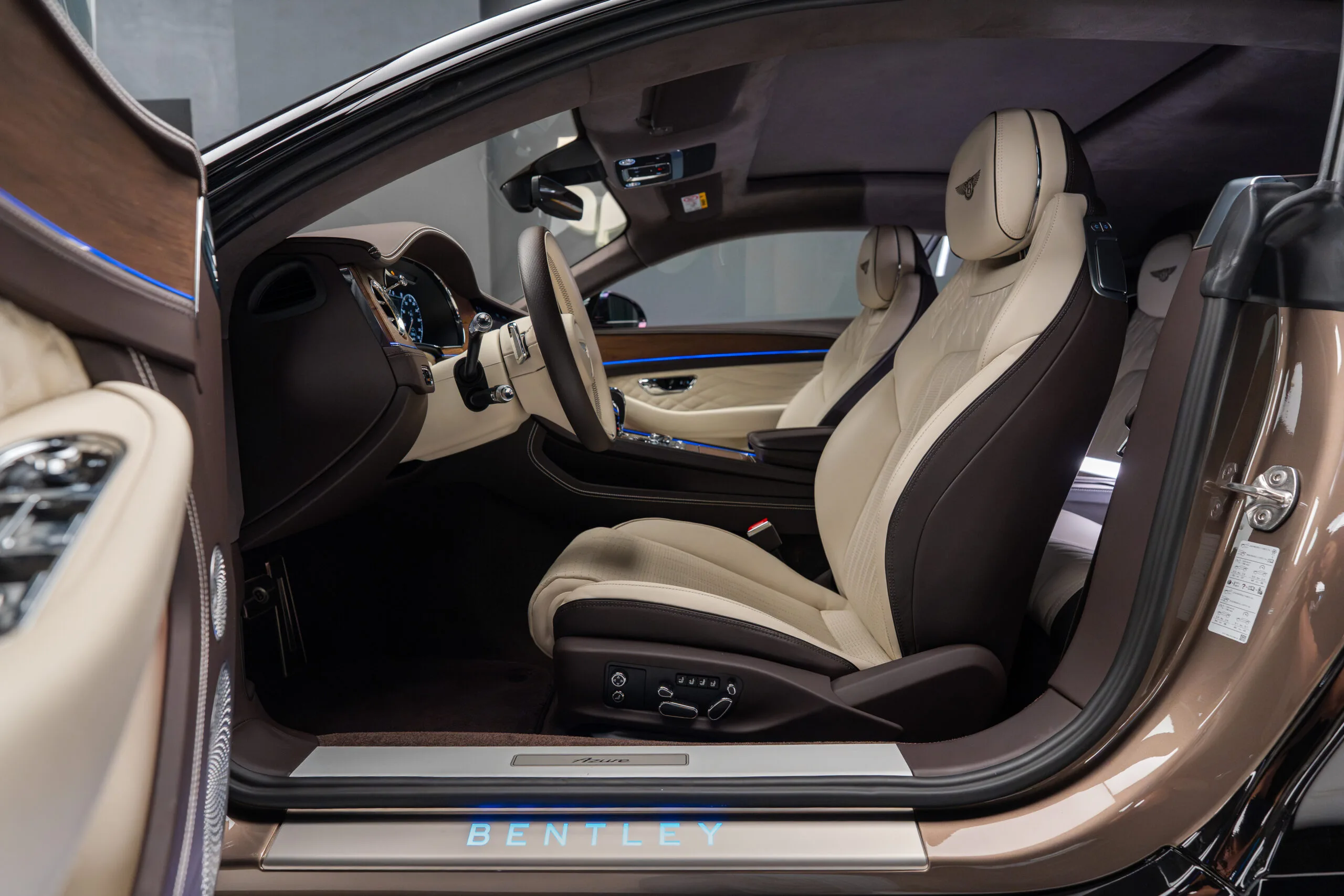 2024 Bentley Continental GT Azure V8, 14/30