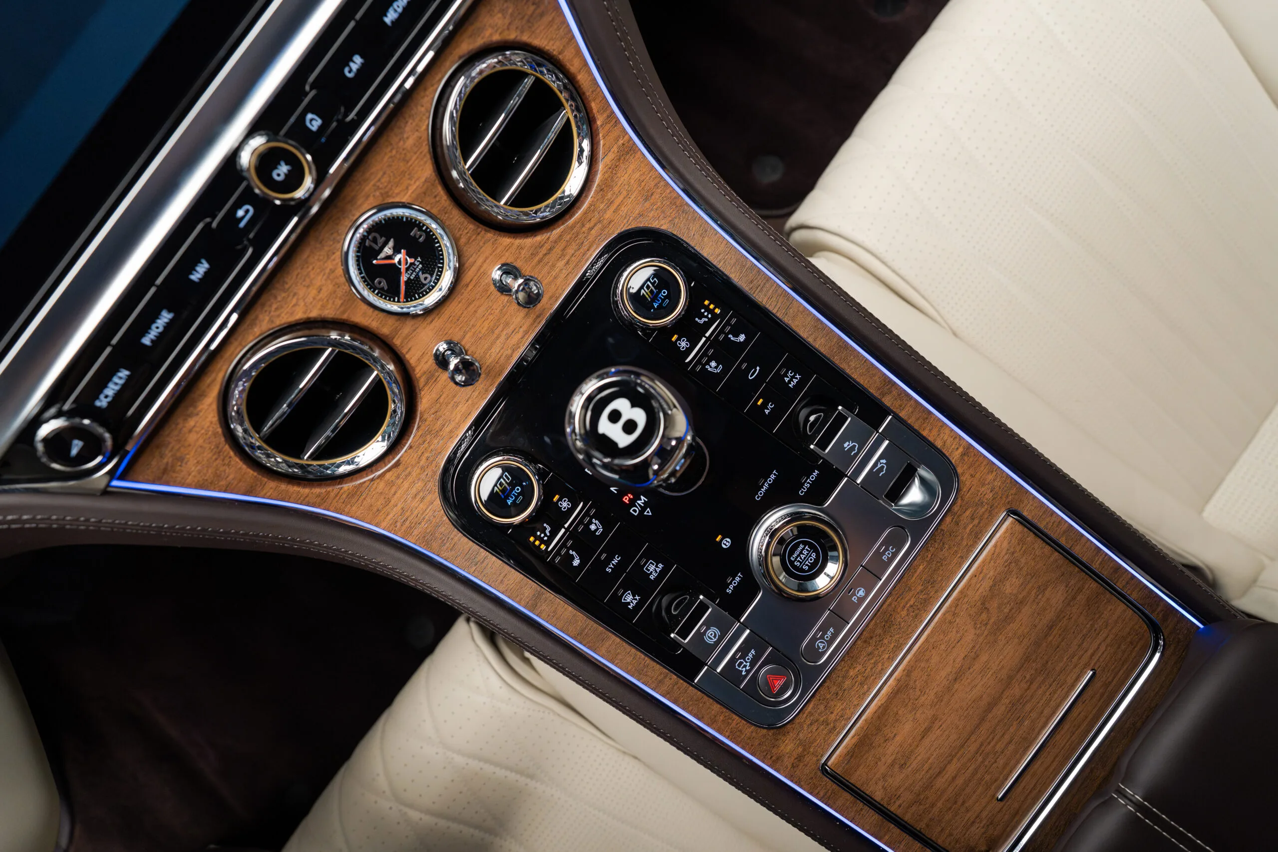 2024 Bentley Continental GT Azure V8, 18/30