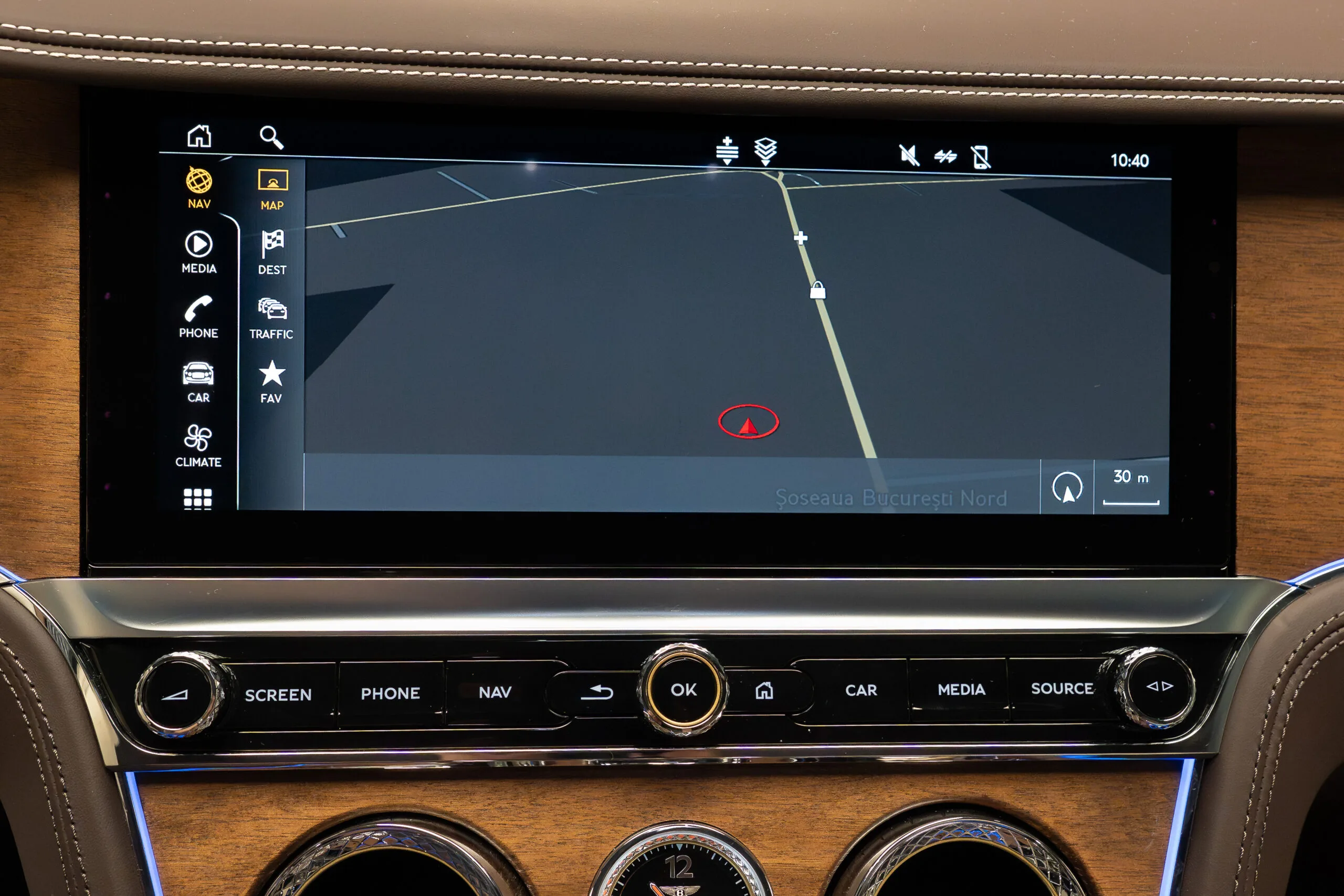 2024 Bentley Continental GT Azure V8, 21/30