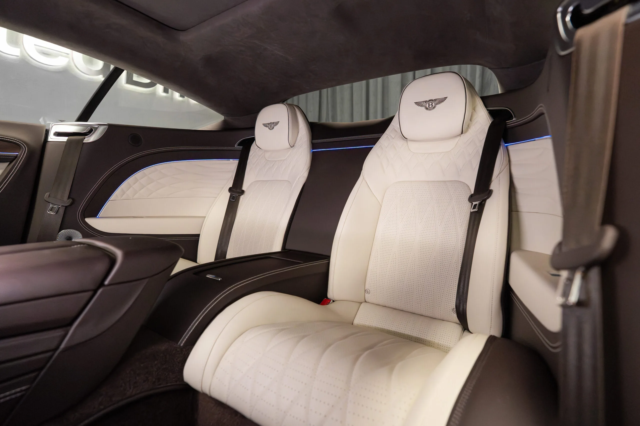 2024 Bentley Continental GT Azure V8, 30/30