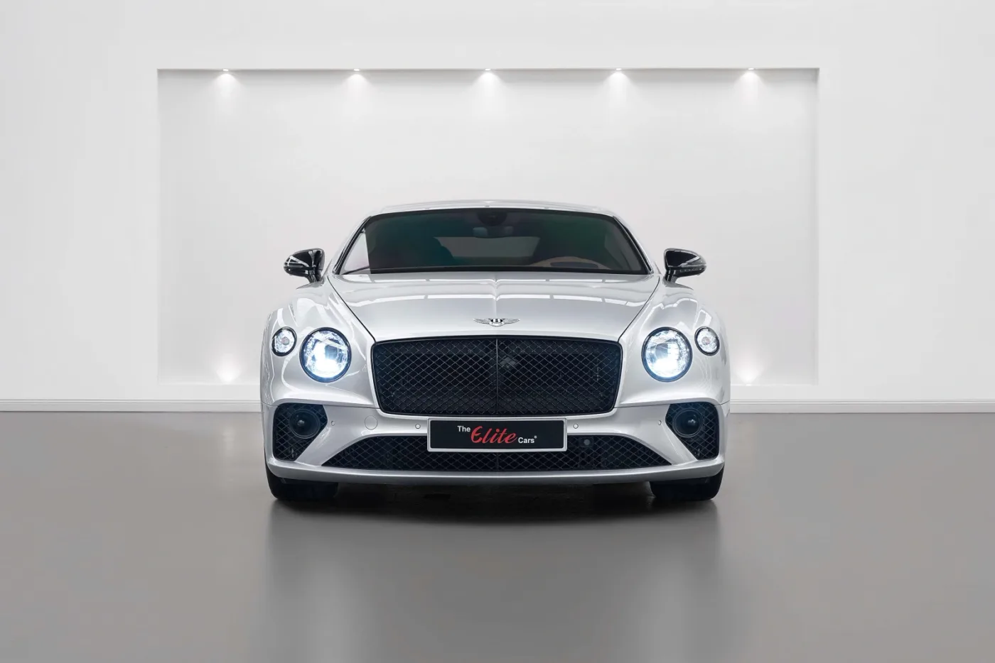 2024 Bentley Continental GT S angeboten von einem Fachhändler in Dubai, Vereinigte Arabische Emirate, Foto 6 von 10