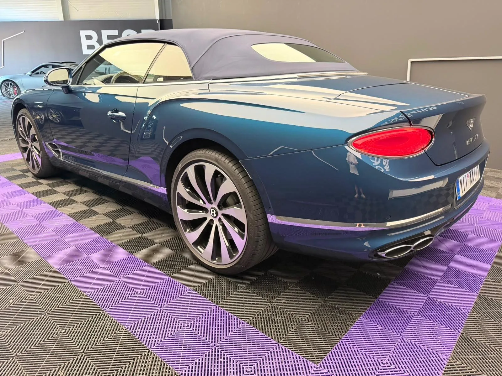 2024 Bentley Continental GTC Azure, 4/26