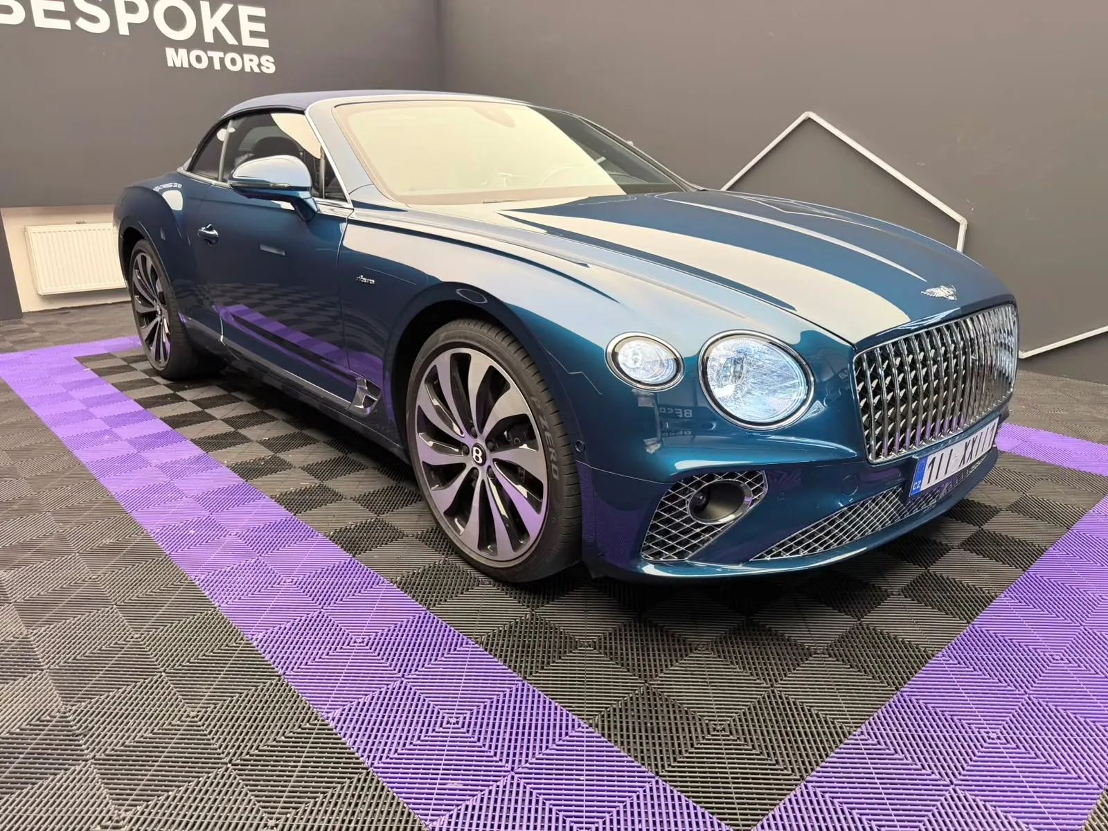 2024 Bentley Continental GTC Azure, 8/26