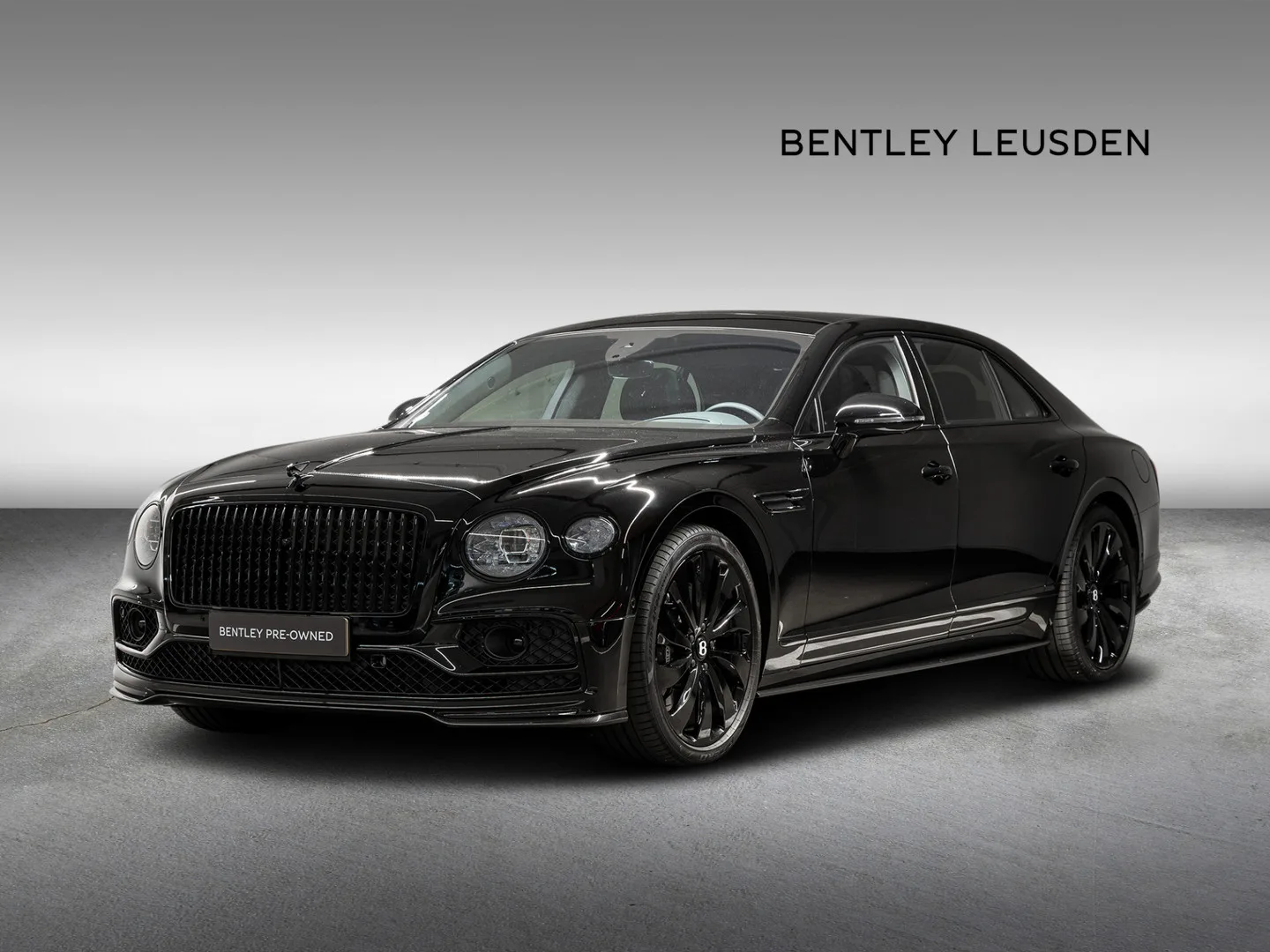 2024 Bentley Flying Spur Azure Hybrid proposée par un concessionnaire agréé Bentley à Leusden, Pays-Bas, photo principale