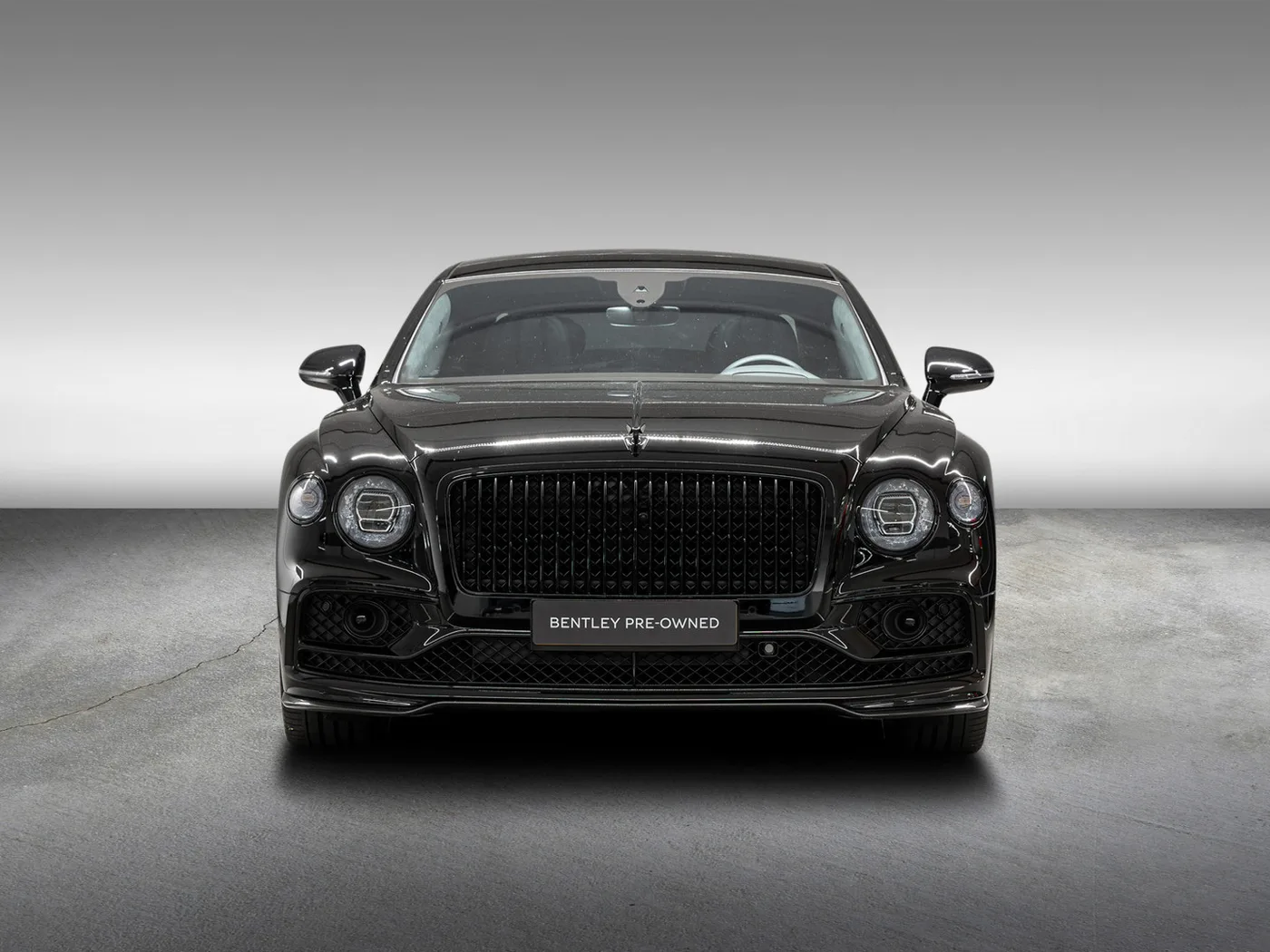 2024 Bentley Flying Spur Azure Hybrid proposée par un concessionnaire agréé Bentley à Leusden, Pays-Bas, photo 2 sur 15