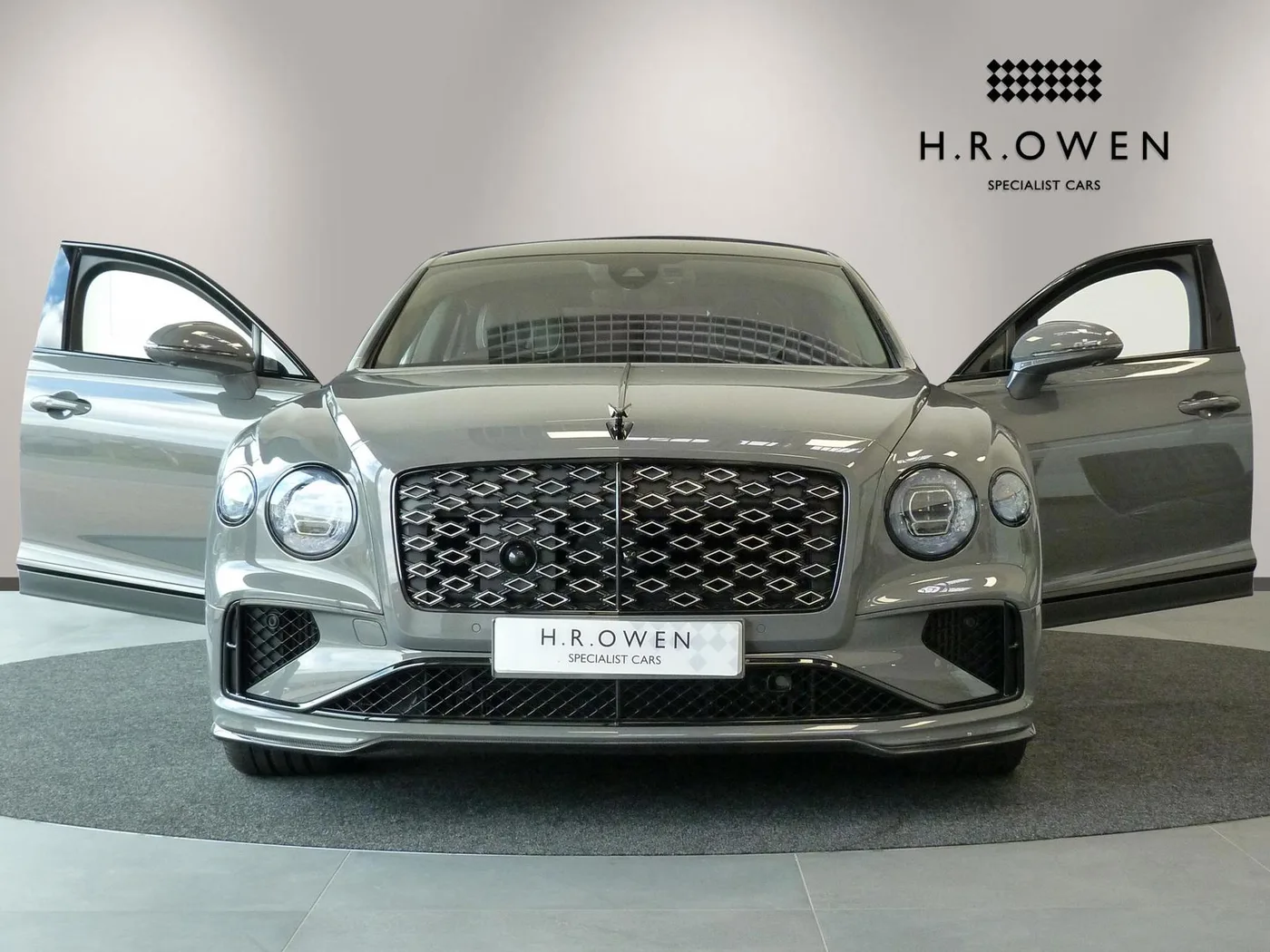 2024 Bentley Flying Spur Mulliner angeboten von einer Vertragshändlergruppe in Cheltenham, Vereinigtes Königreich, Foto 10 von 25