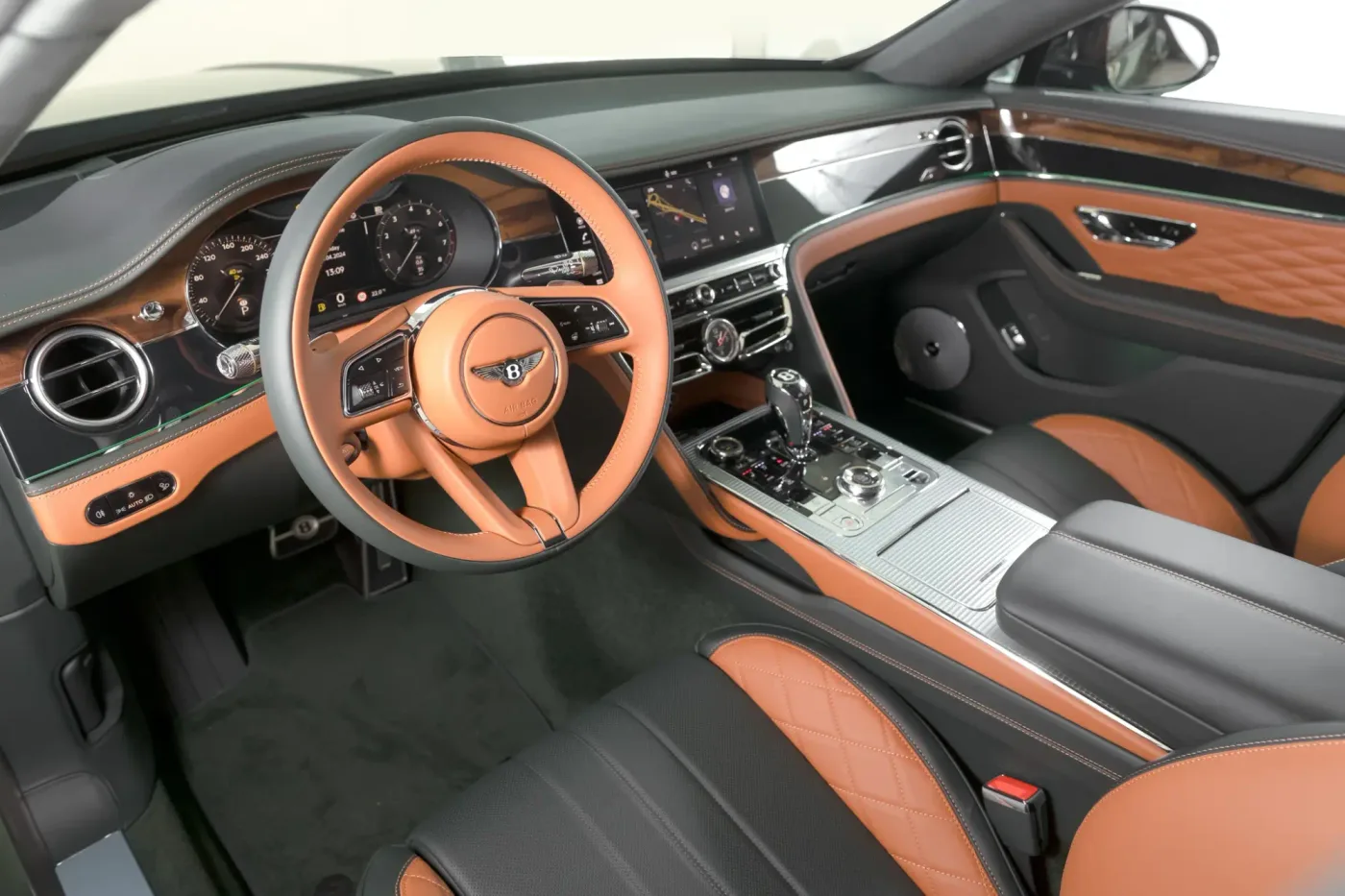2024 Bentley Flying Spur S proposée par un concessionnaire agréé Bentley à Riga, Lettonie, photo 8 sur 25