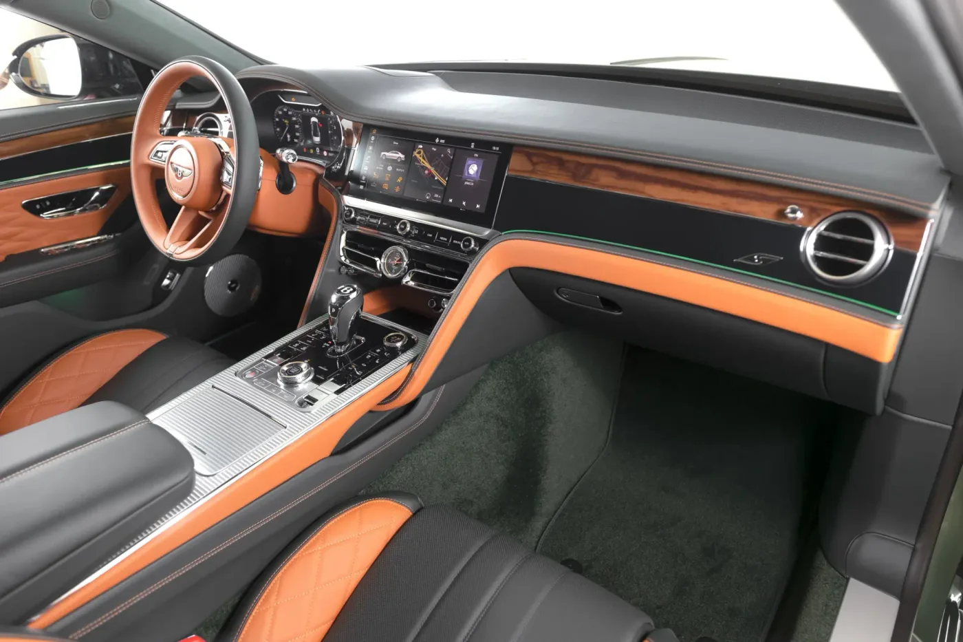 2024 Bentley Flying Spur S proposée par un concessionnaire agréé Bentley à Riga, Lettonie, photo 21 sur 25