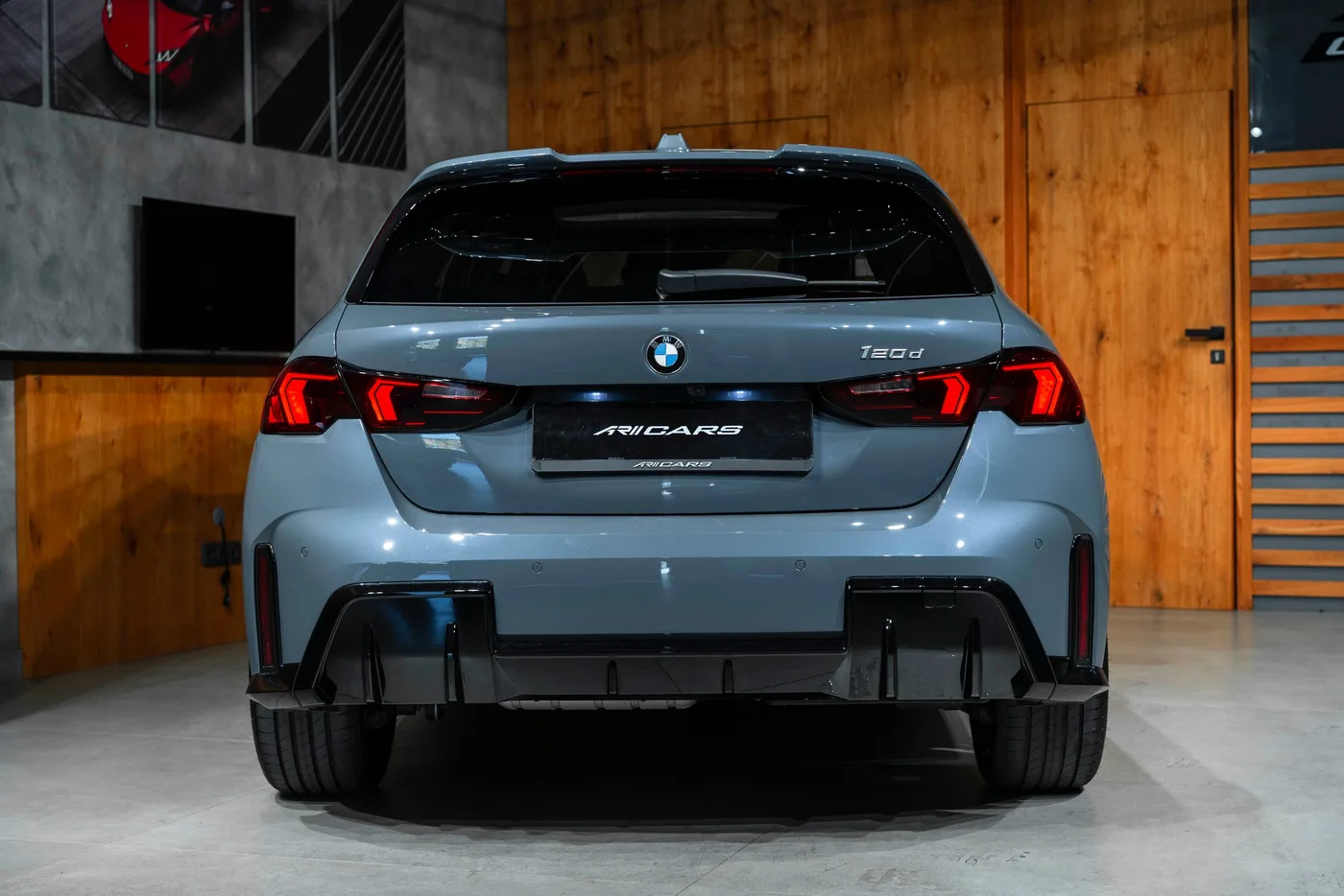 2024 BMW 120 angeboten von einem Fachhändler in Bratislava, Slowakei, Foto 18 von 20