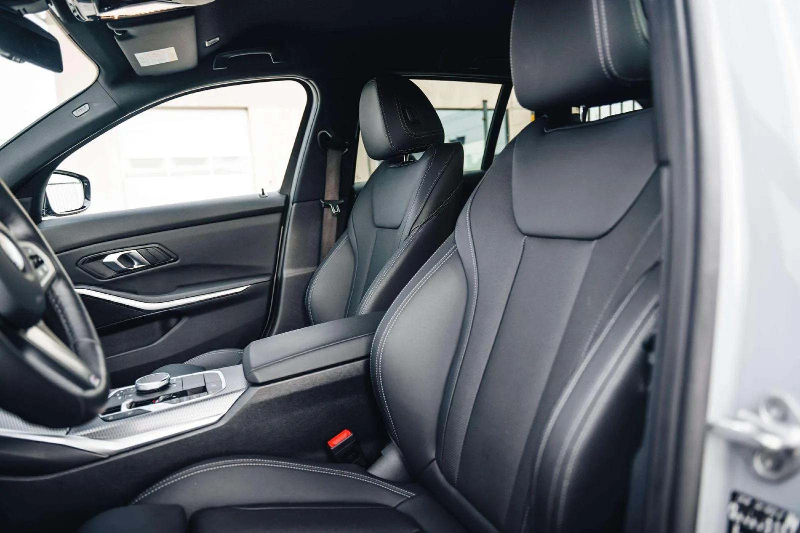 2024 BMW 320d Touring, M Sport, 22/29
