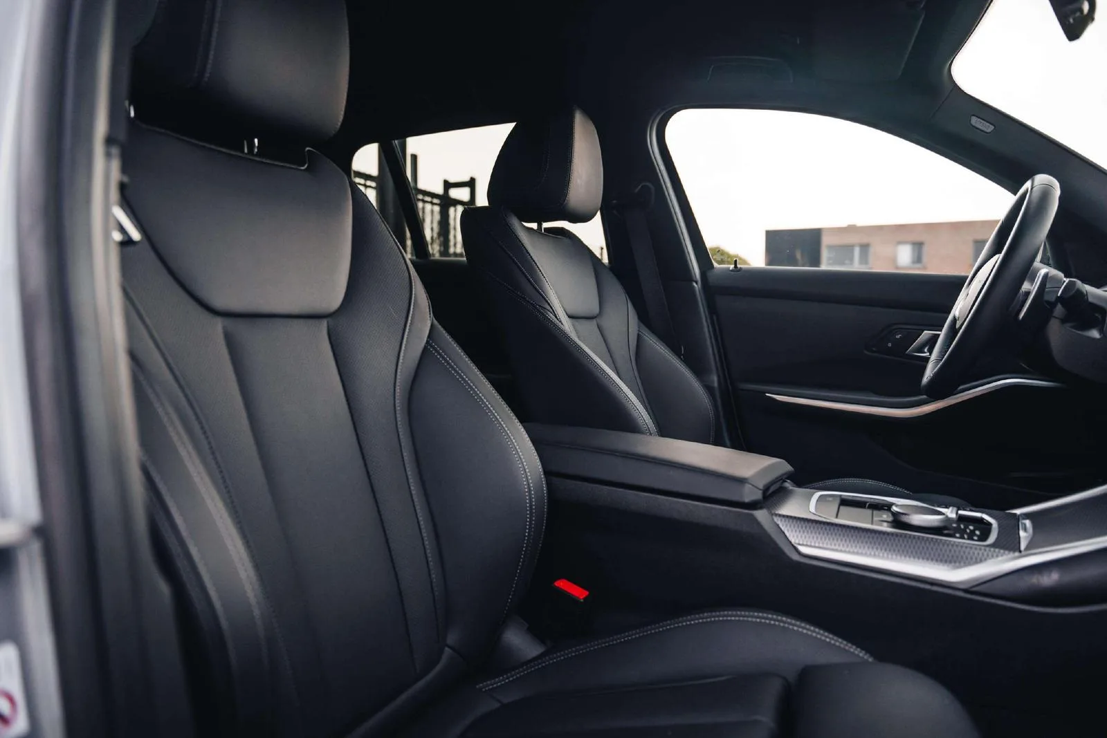 2024 BMW 320d Touring, M Sport, 27/29