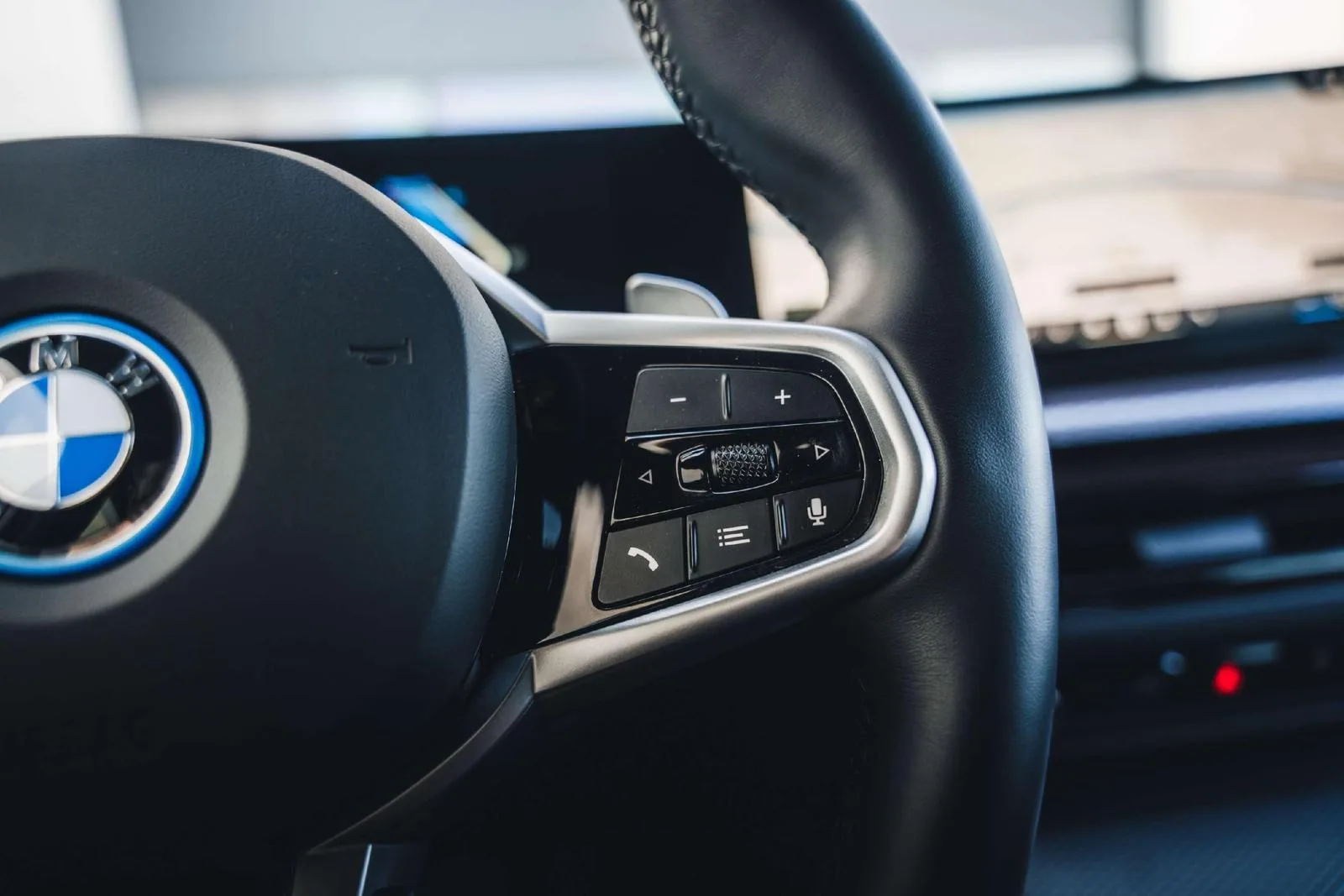 2024 BMW 330e Touring, M Sport, 17/23