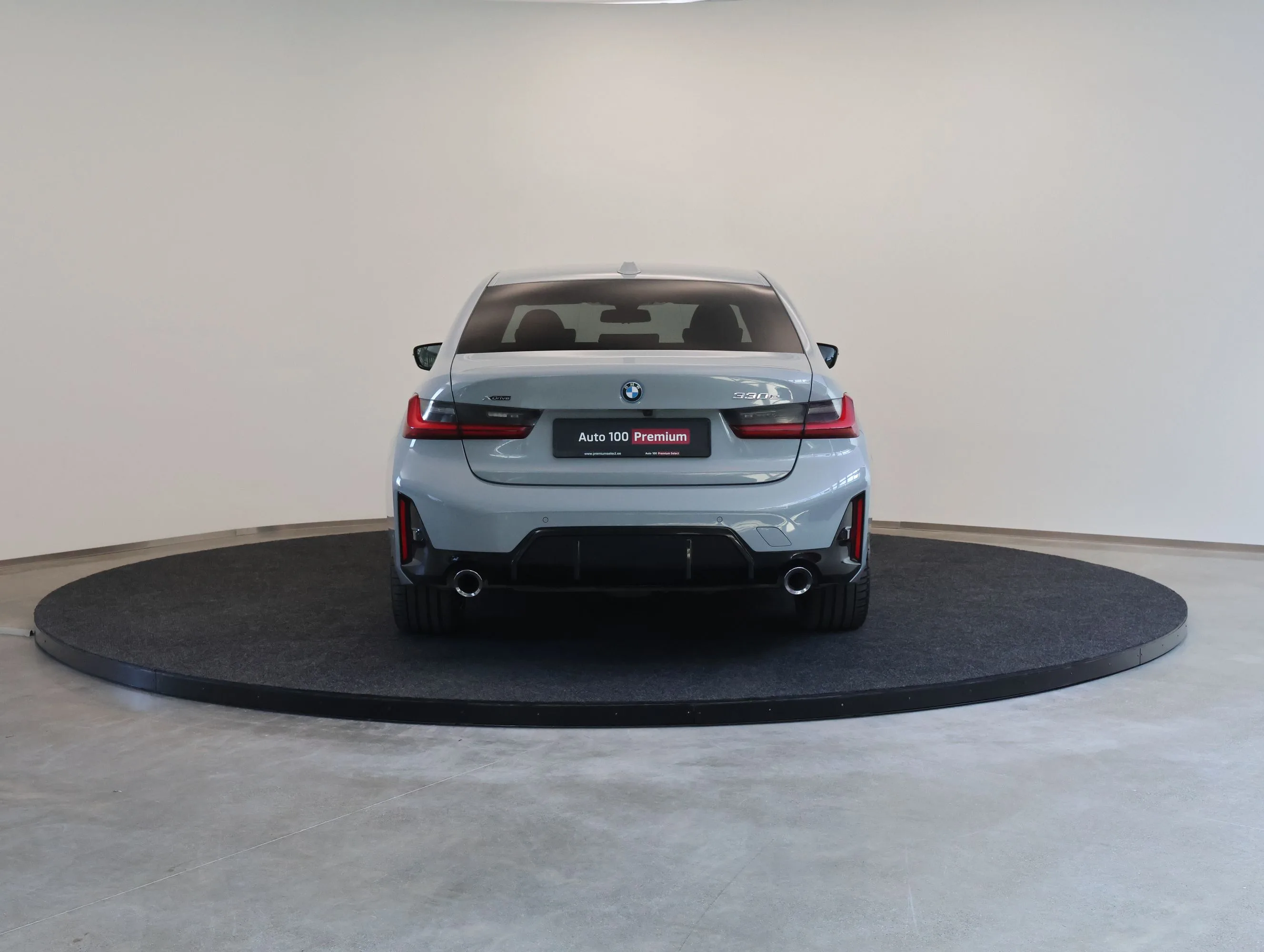 2024 BMW 330e xDrive, M Sport, 8/21