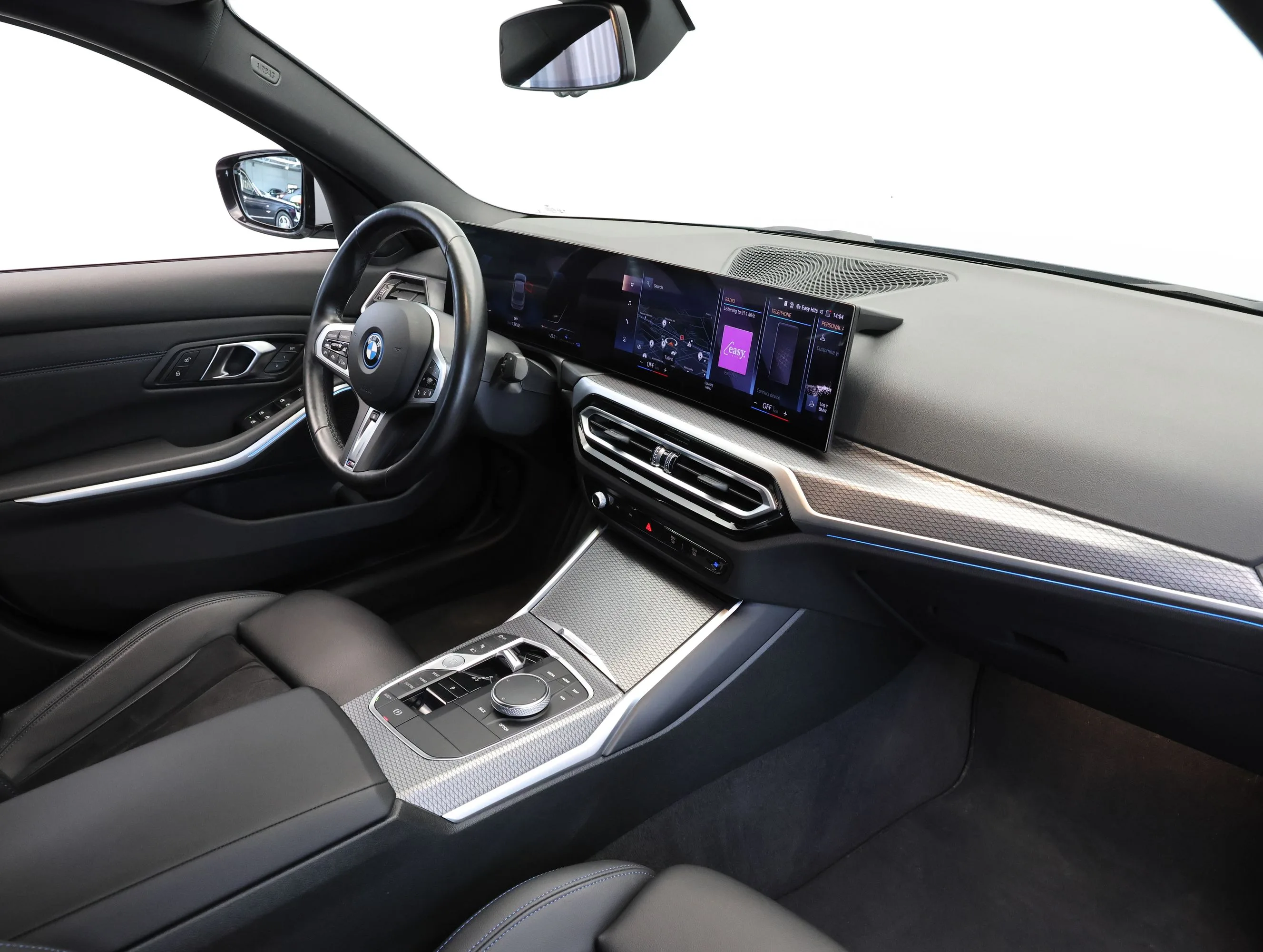 2024 BMW 330e xDrive, M Sport, 16/21