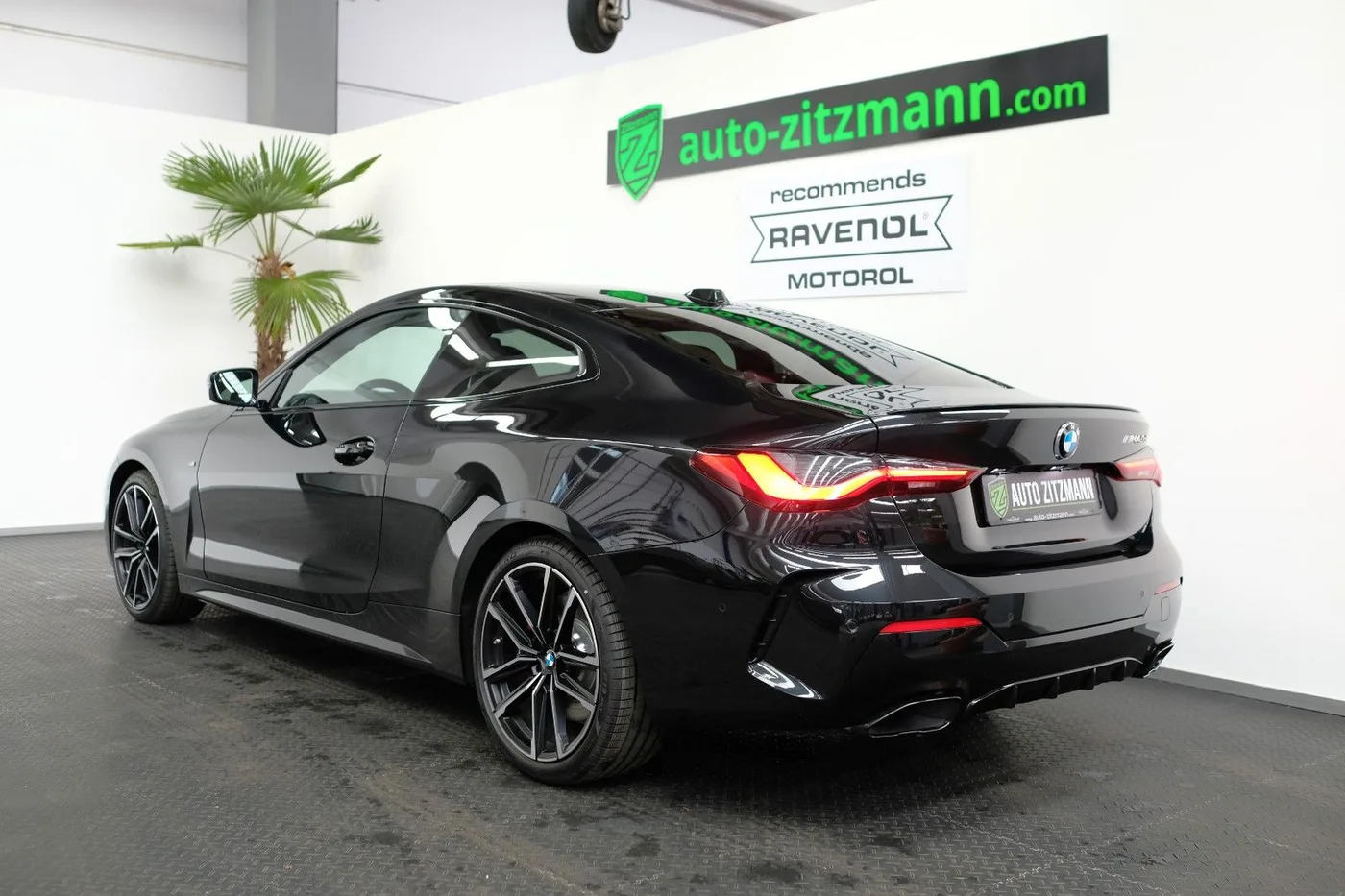 2024 BMW M440d xDrive offered by a specialist dealer in Nuremberg, Germany, photo 6 of 15