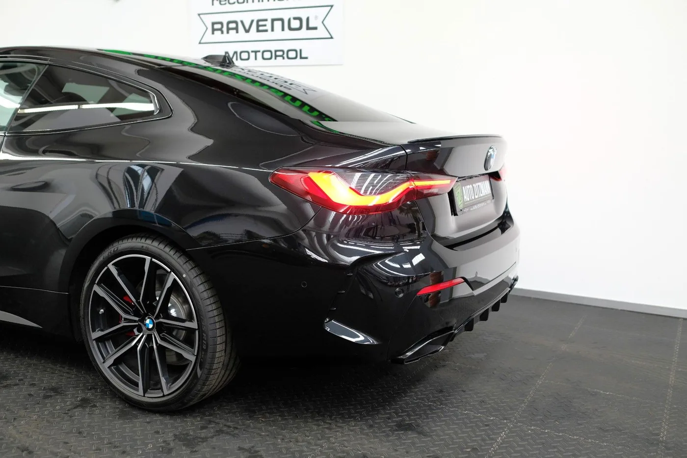 2024 BMW M440d xDrive offered by a specialist dealer in Nuremberg, Germany, photo 8 of 15