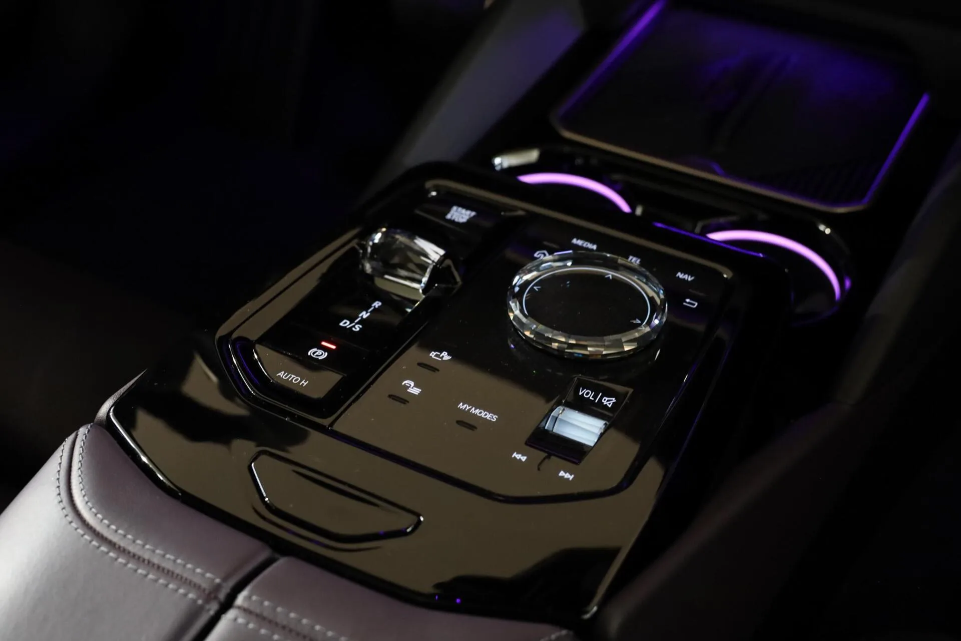 2024 BMW 550e xDrive, 16/30