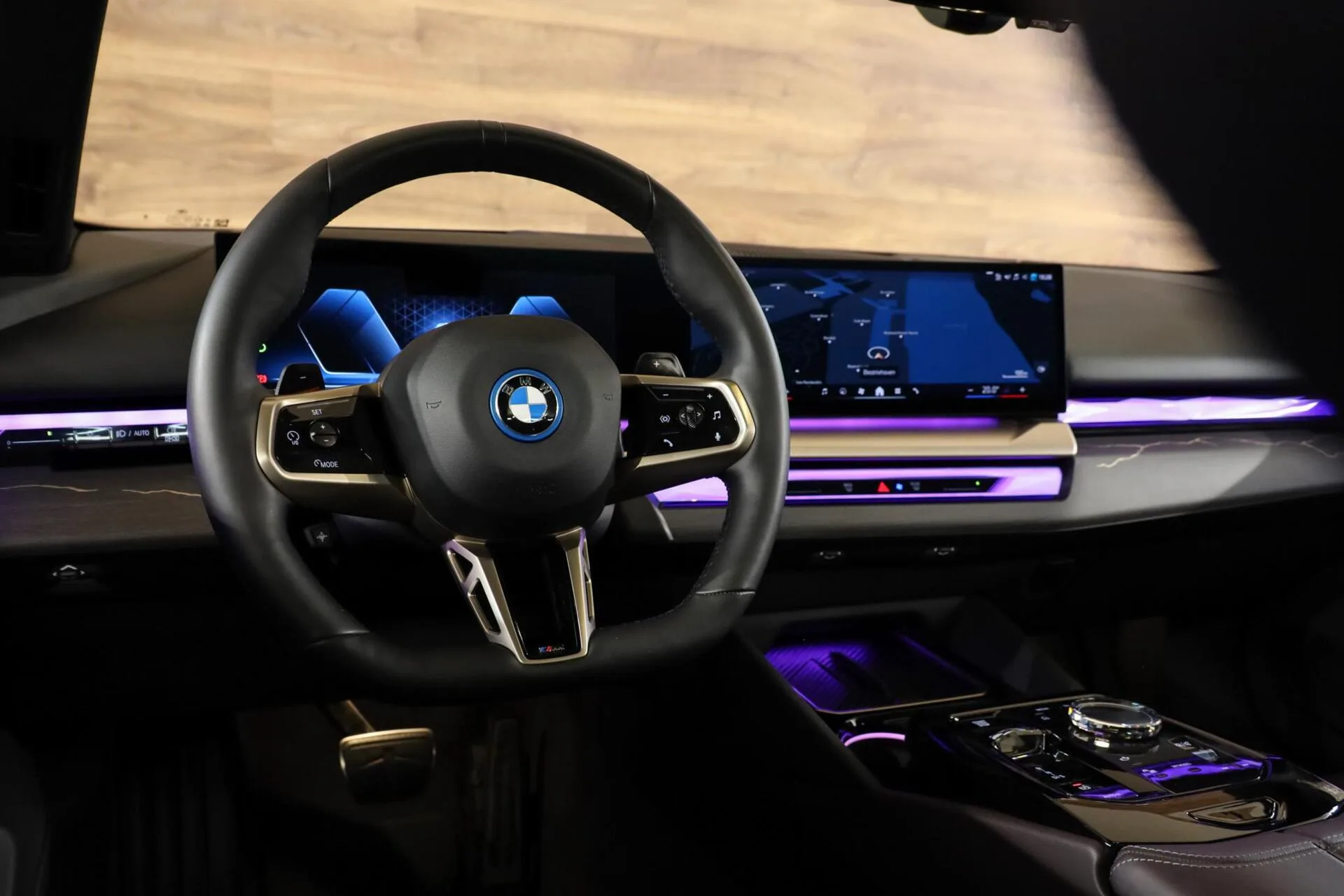 2024 BMW 550e xDrive, 23/30