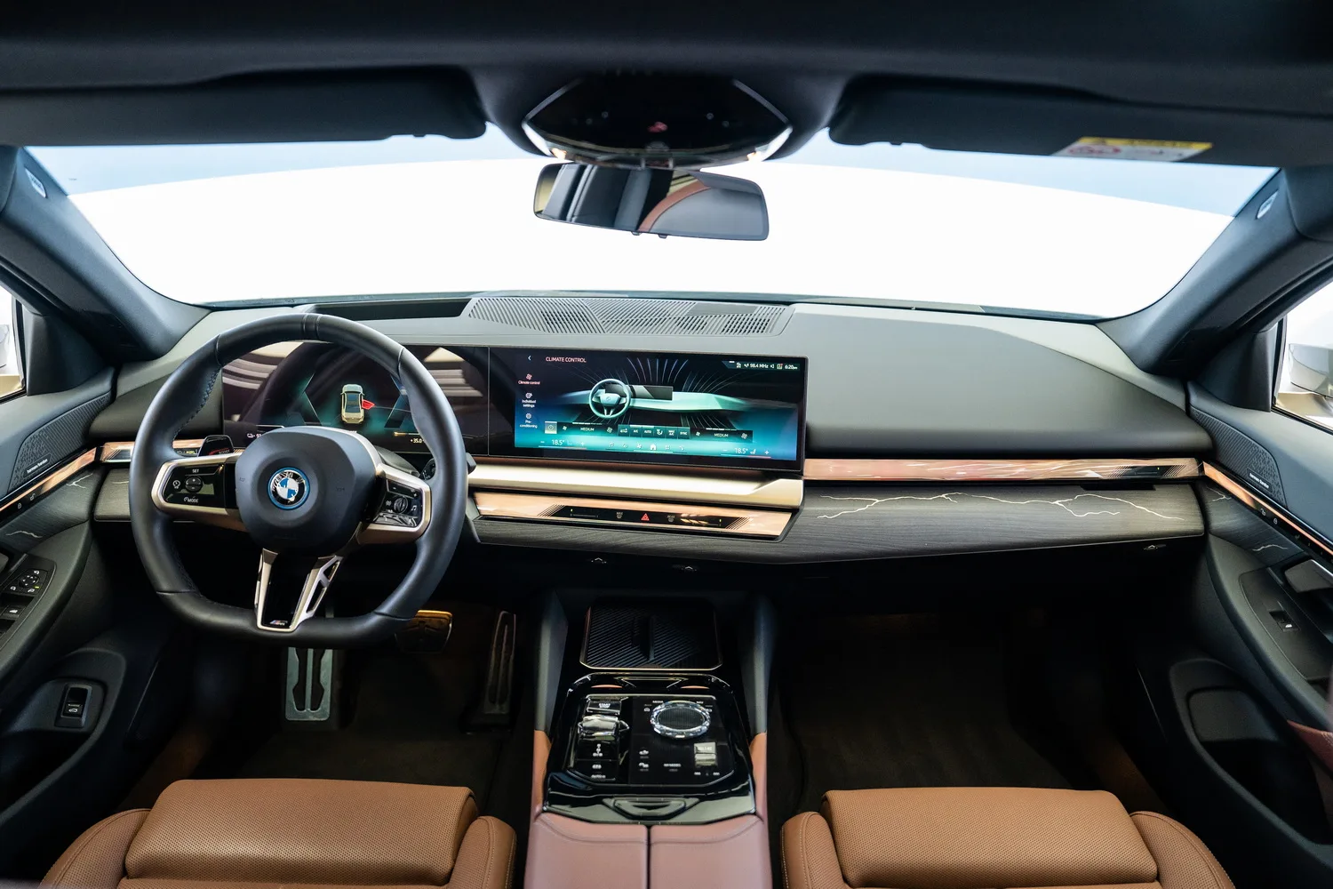 2024 BMW i5 eDrive40, 16/16