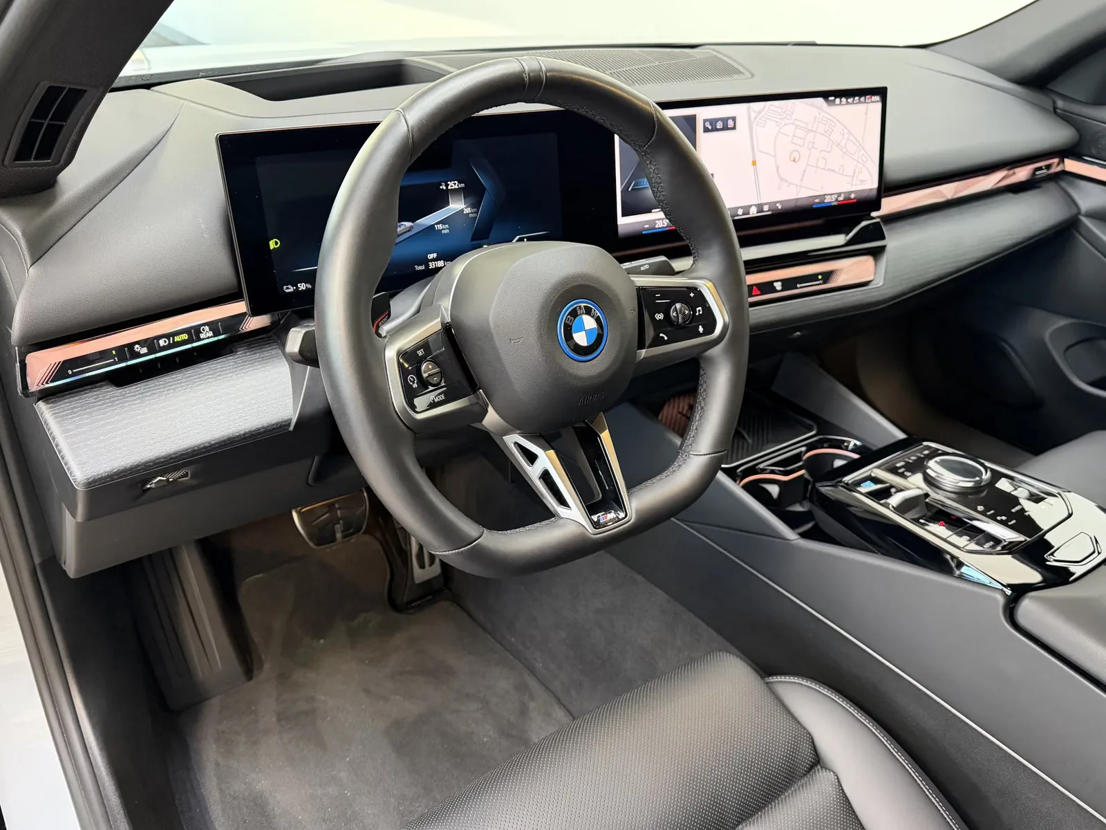 2024 BMW i5 xDrive40 M Sport, 7/30