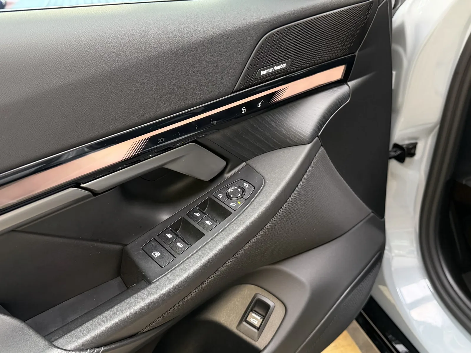 2024 BMW i5 xDrive40 M Sport, 14/30