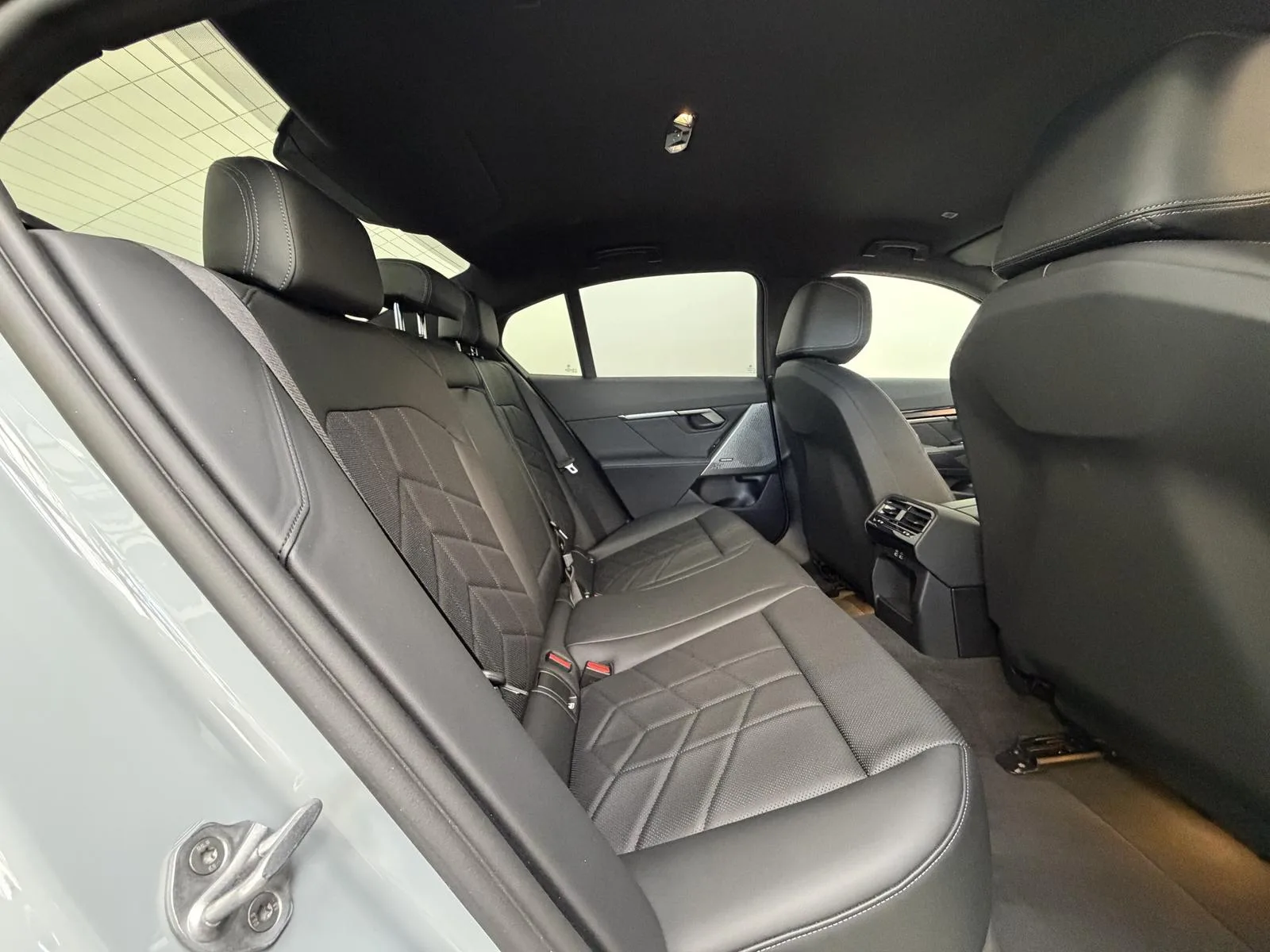 2024 BMW i5 xDrive40 M Sport, 27/30