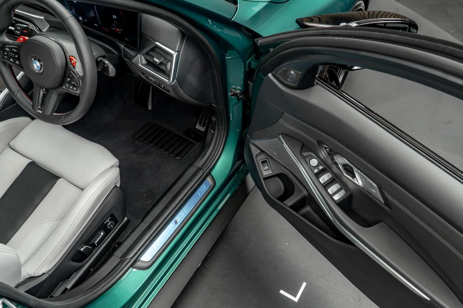 2024 BMW M3 Competition M xDrive, 28/30
