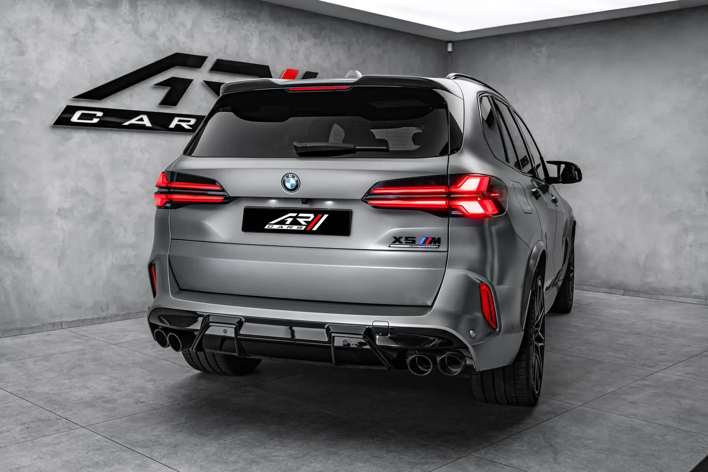 2024 BMW X5 M Competition offered by a specialist dealer in Ostrava, Czechia, photo 6 of 15