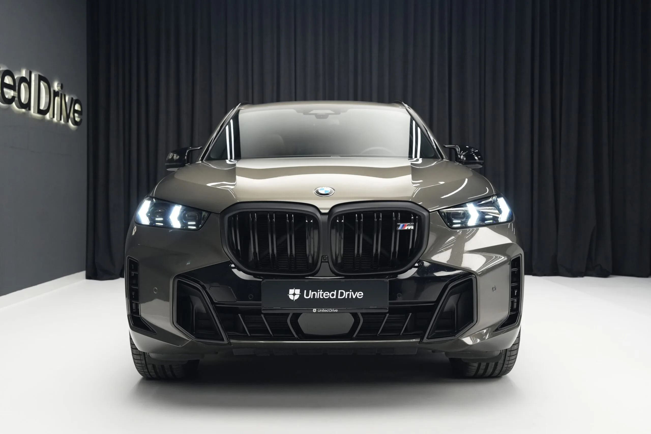 2024 BMW X5 M60i, 3/30