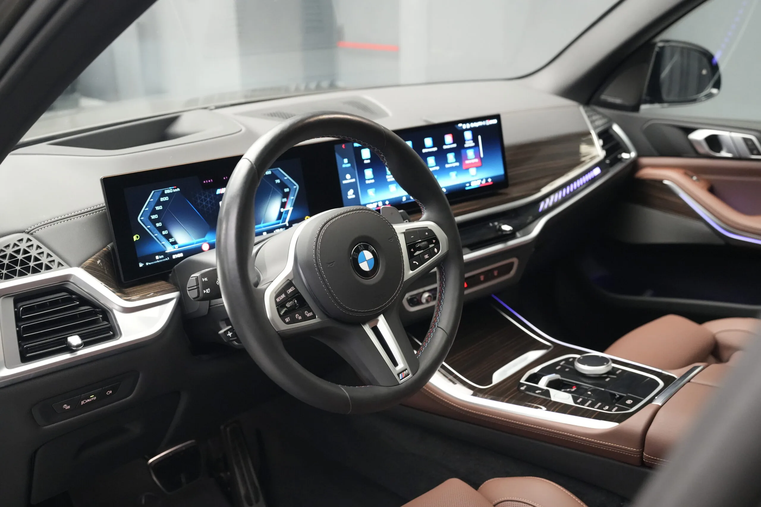 2024 BMW X5 M60i, 16/30