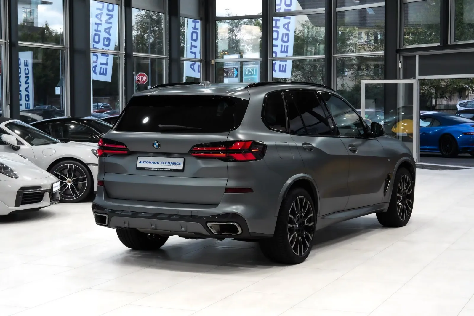 2024 BMW X5 xDrive30d M Sport, 2/30