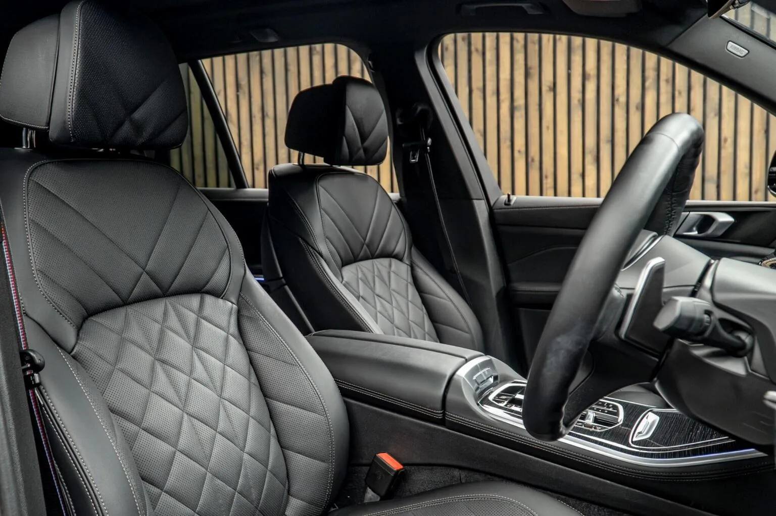 2024 BMW X5 xDrive30d M Sport, 2/30