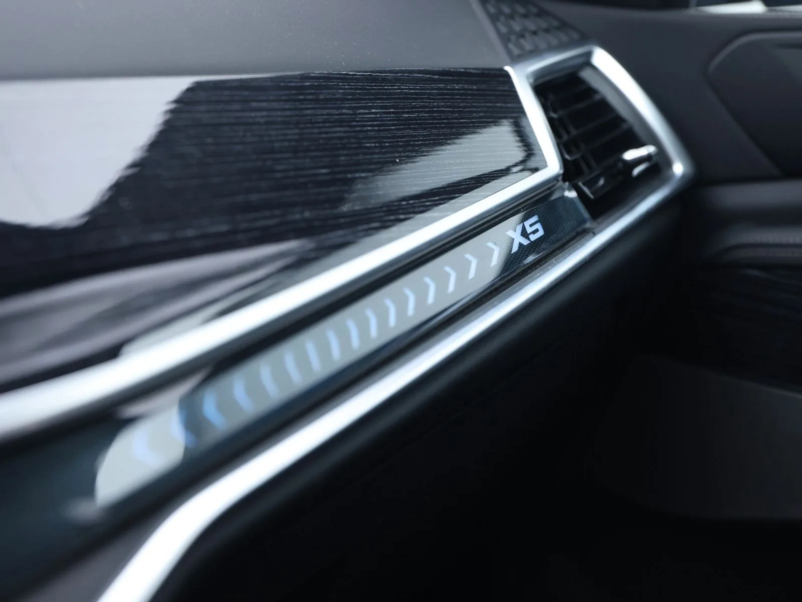 2024 BMW X5 xDrive50e, 18/30